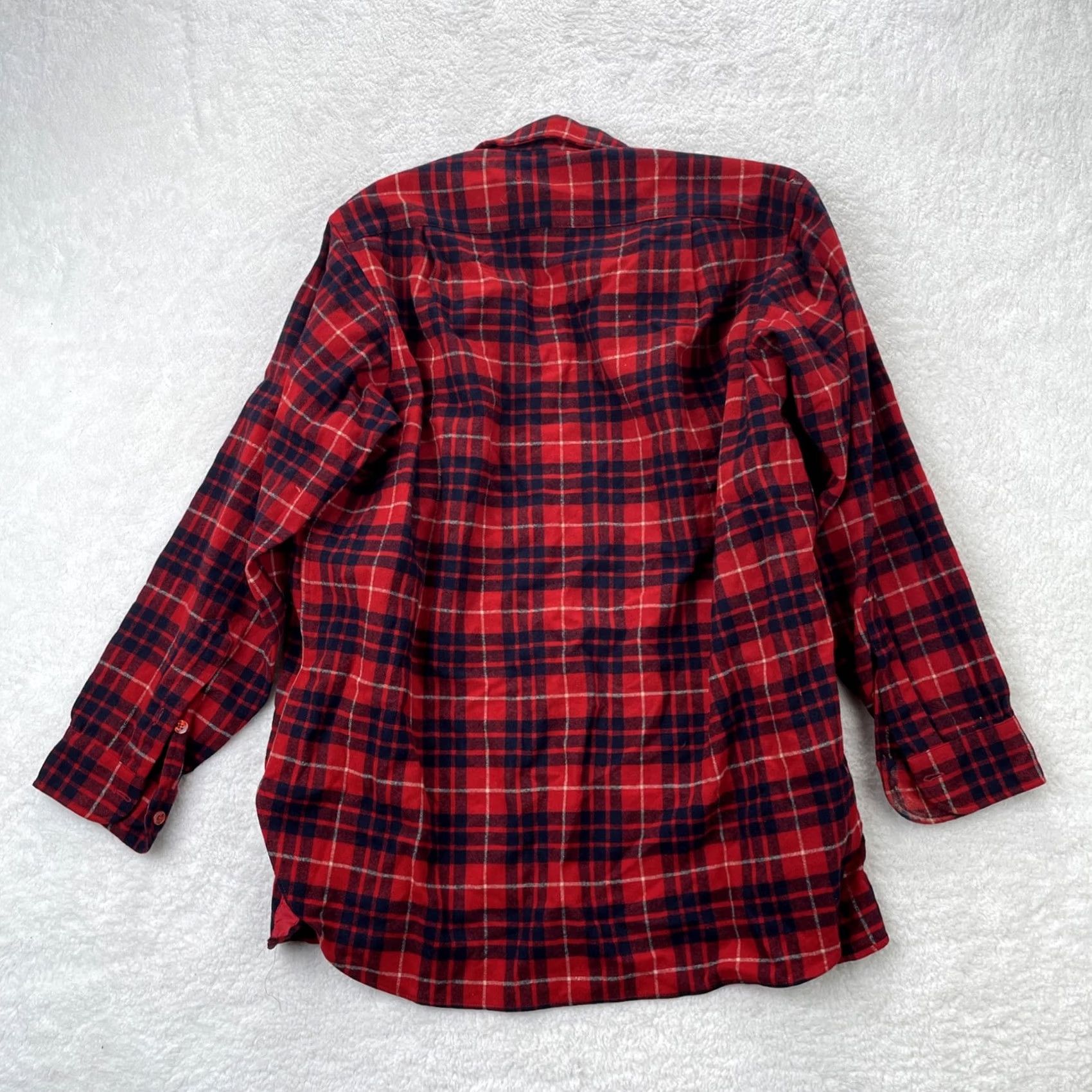 Pendleton VINTAGE Pendleton Shirt Mens Medium 16 1/8 Red Flannel Tartan Plaid Wool Button-Up Button-Down Outdoor Retro USA Mens Size US L / EU 52-54 / 3 - 5 Thumbnail
