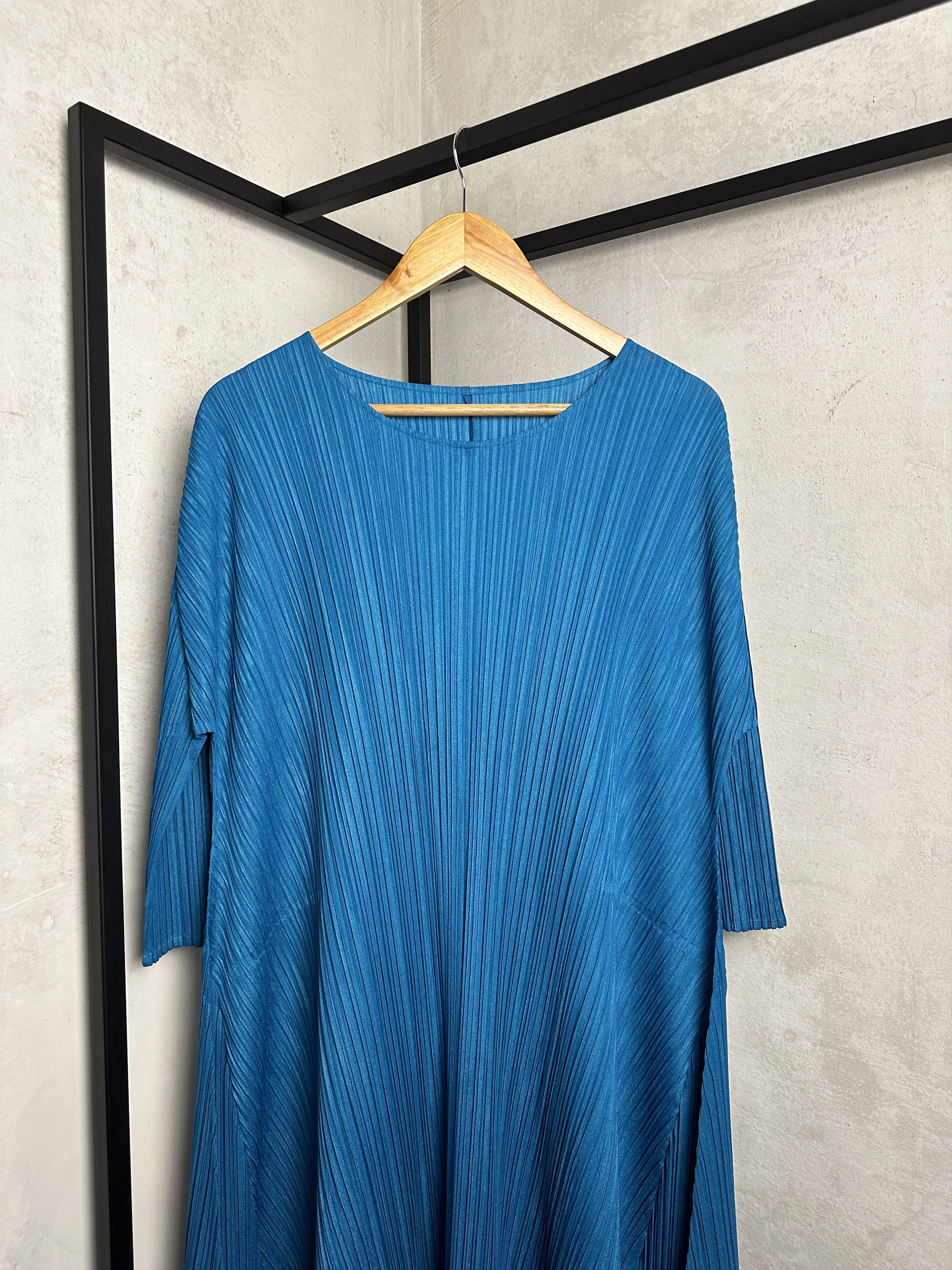Issey Miyake Issey Miyake Pleats Please Cropped Sleeve Midi Dress Size L / US 10 / IT 46 - 2 Thumbnail