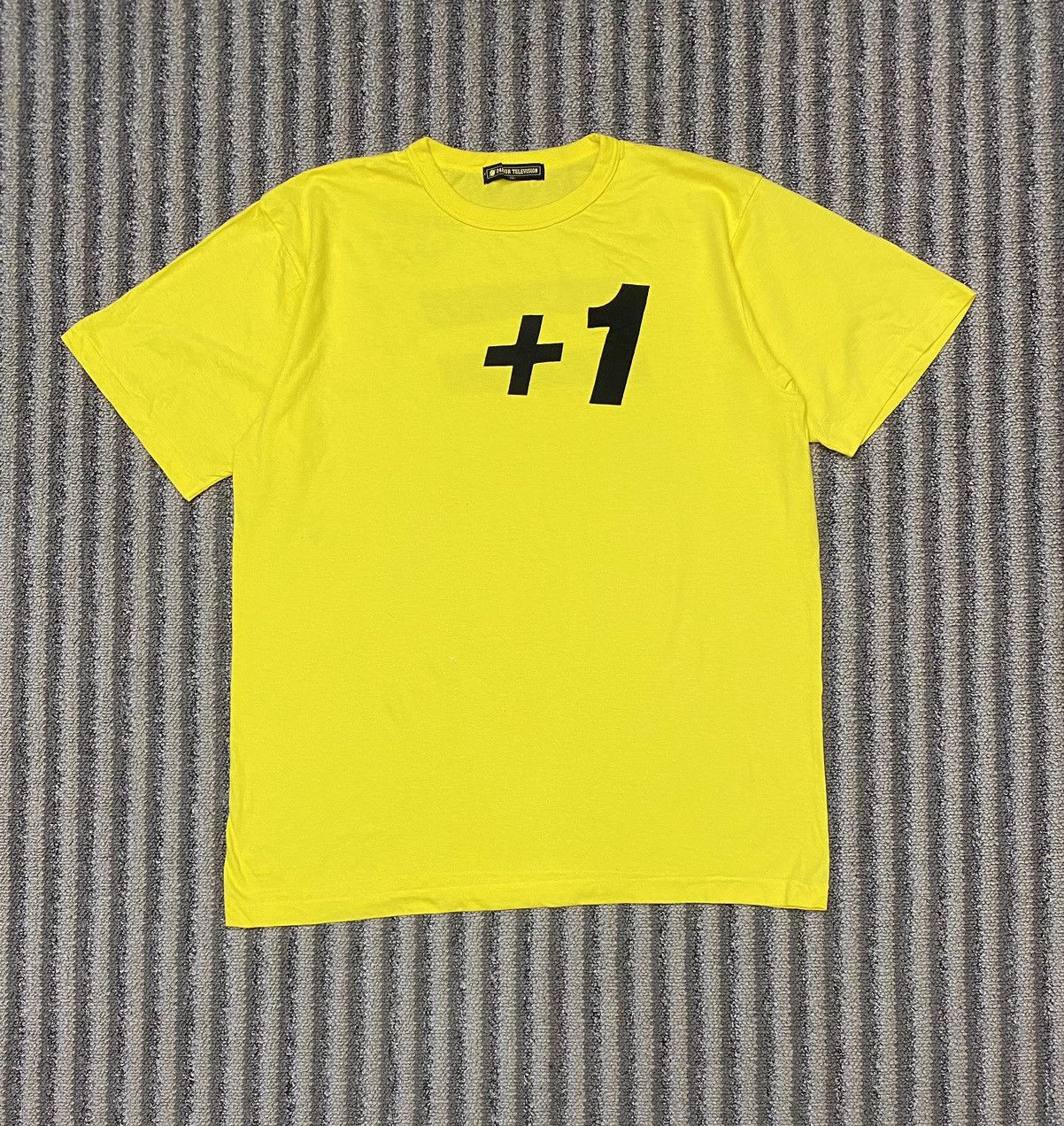 Other 24 hour Television 📺 Size US L / EU 52-54 / 3 - 2 Thumbnail