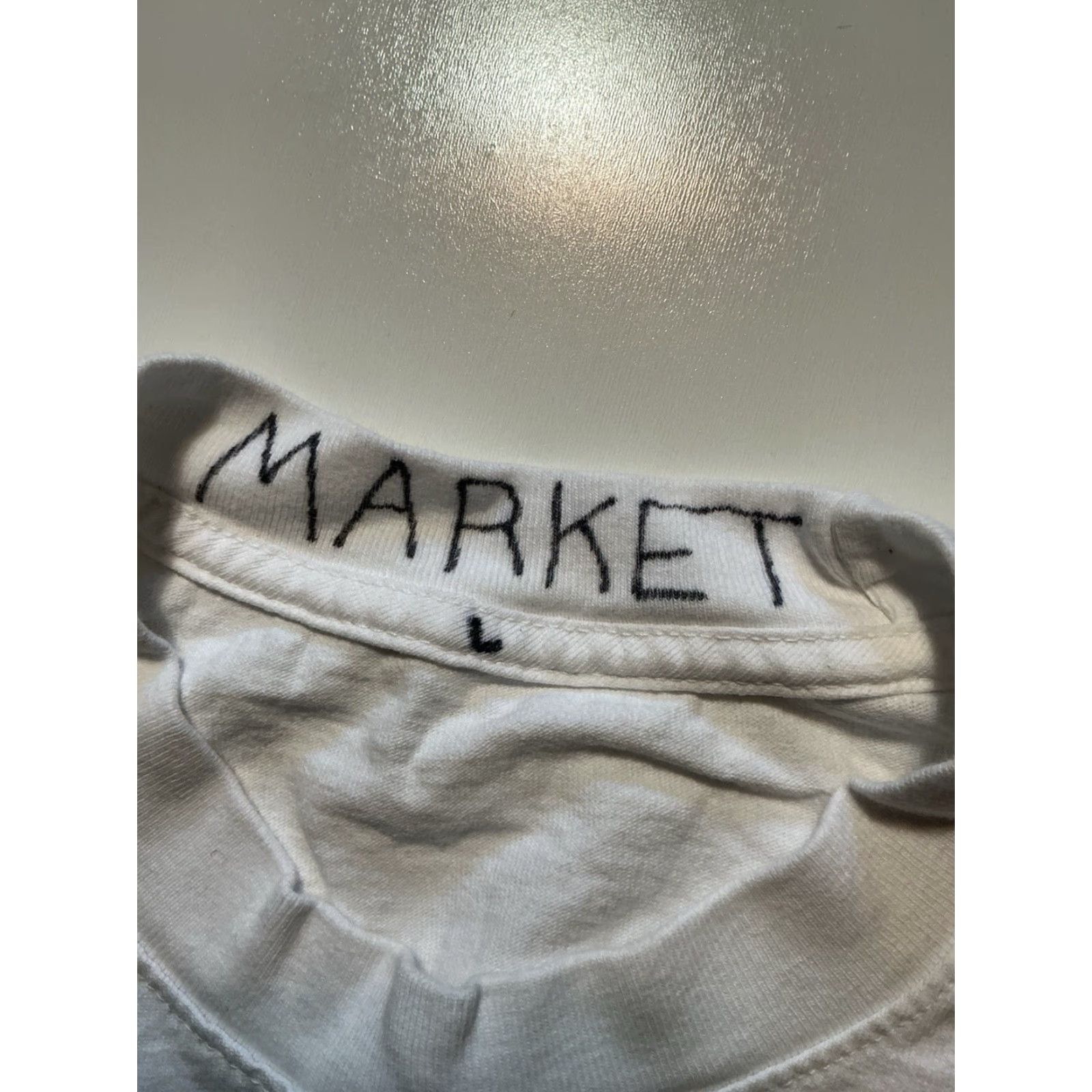 Market Market Studios Los Angeles Sponsor Graphic White Short Sleeve T-Shirt LG Men Shirt Angel 90s? Size US L / EU 52-54 / 3 - 6 Thumbnail