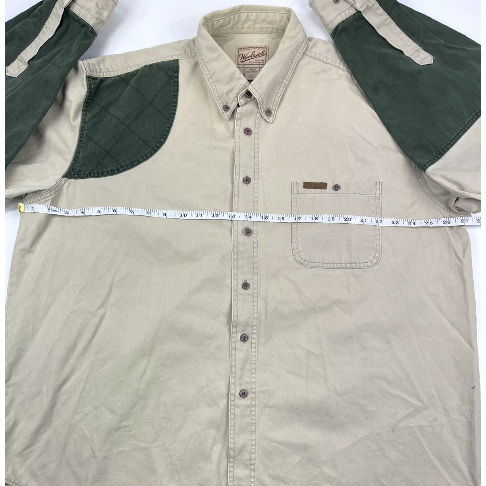 Vintage VINTAGE Woolrich Shirt XX-Large Button-Up Long Sleeve Hunting Quilted Shoulder Khaki Beige Padded Logo Mens Size US XXL / EU 58 / 5 - 4 Thumbnail
