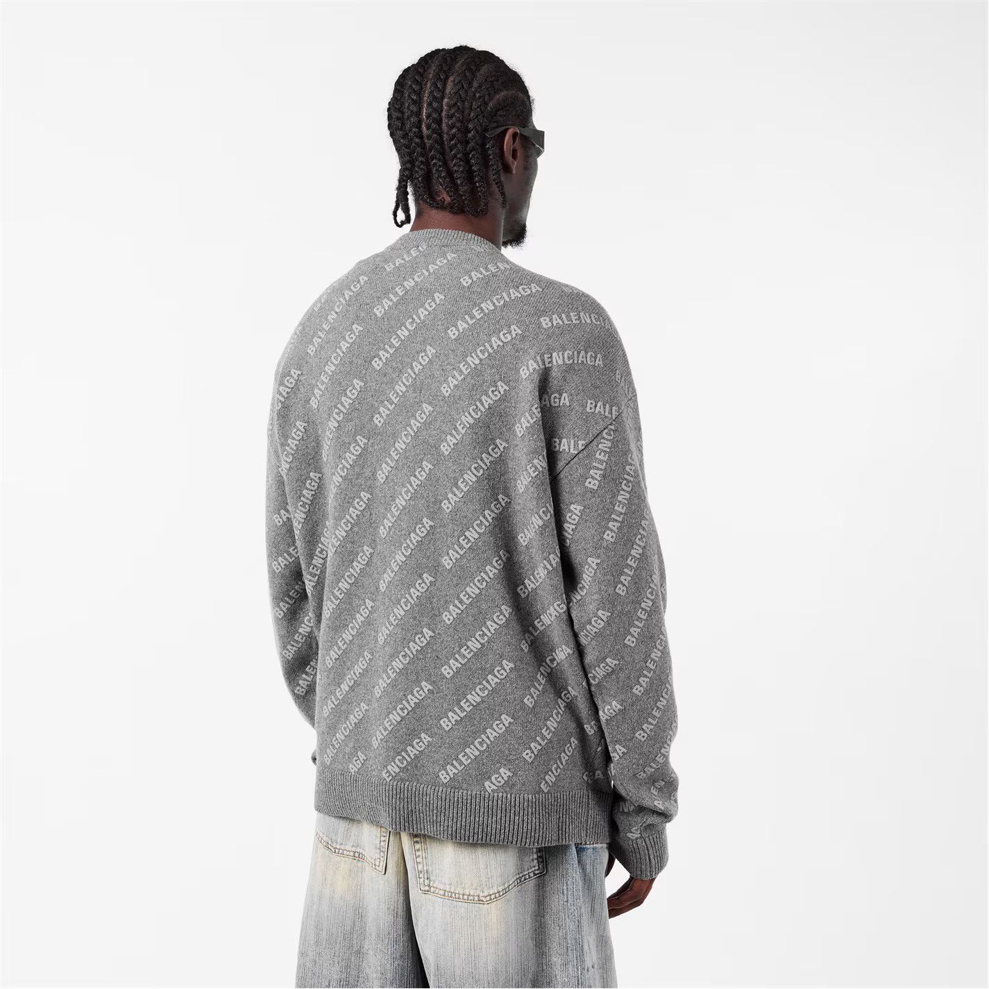 Balenciaga o1g2r1mq0226 All Over Logo Sweater In Heather Grey Size US XS / EU 42 / 0 - 3 Thumbnail