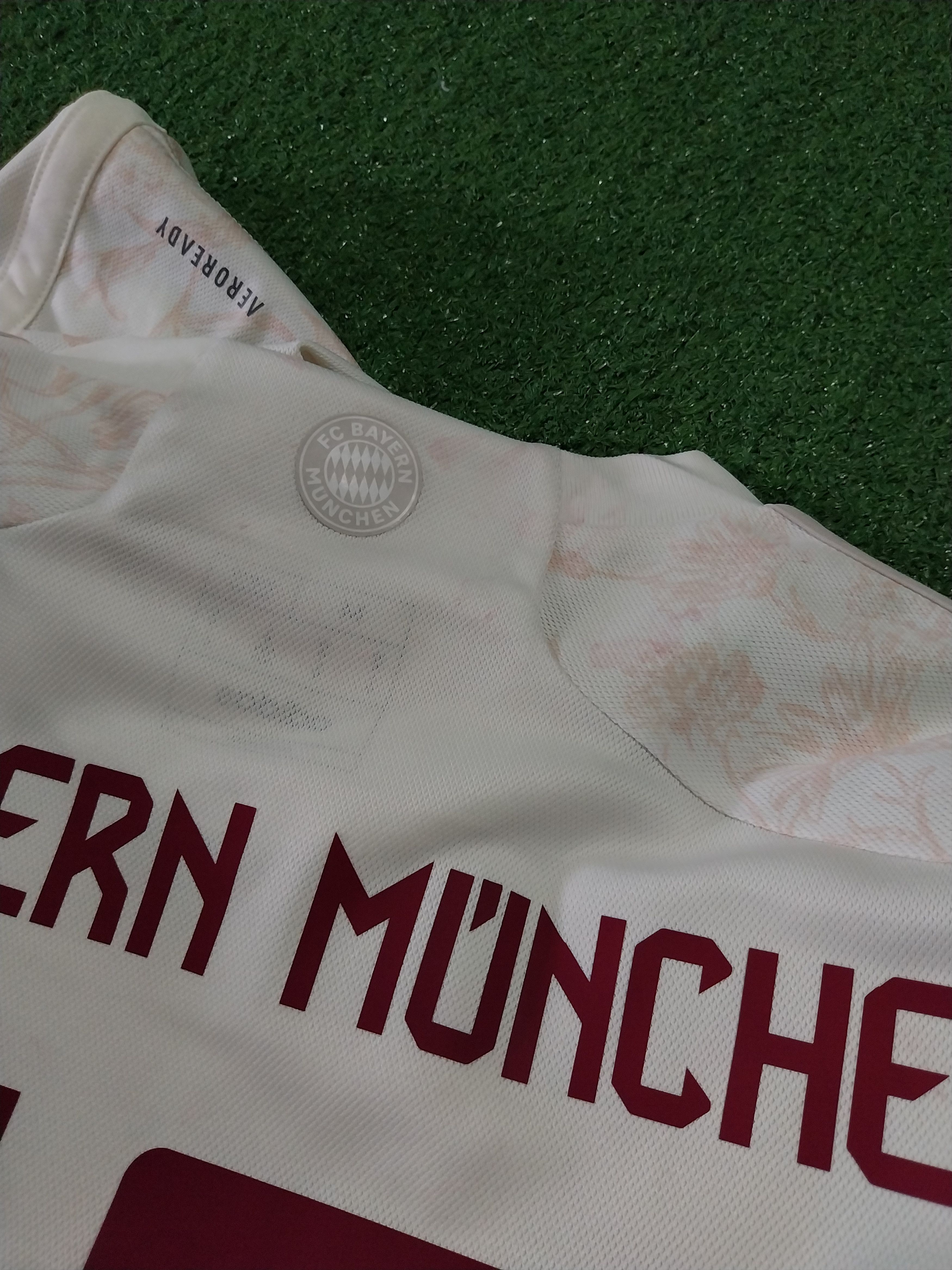 Adidas Bayern munchen 3rd 2023/2024 jamal musiala jersey football Size US M / EU 48-50 / 2 - 10 Thumbnail