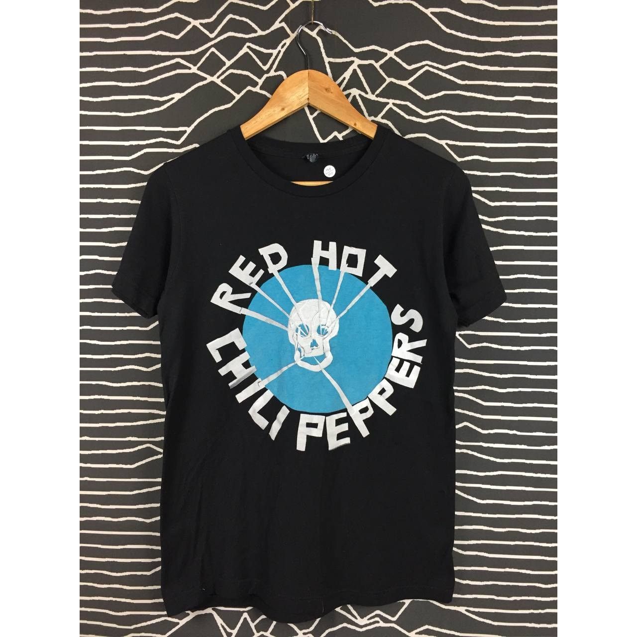 Band Tees × Vintage Red Hot Chili Peppers American Funk Rock Band Flea Skull Tee Size US S / EU 44-46 / 1 - 1 Thumbnail