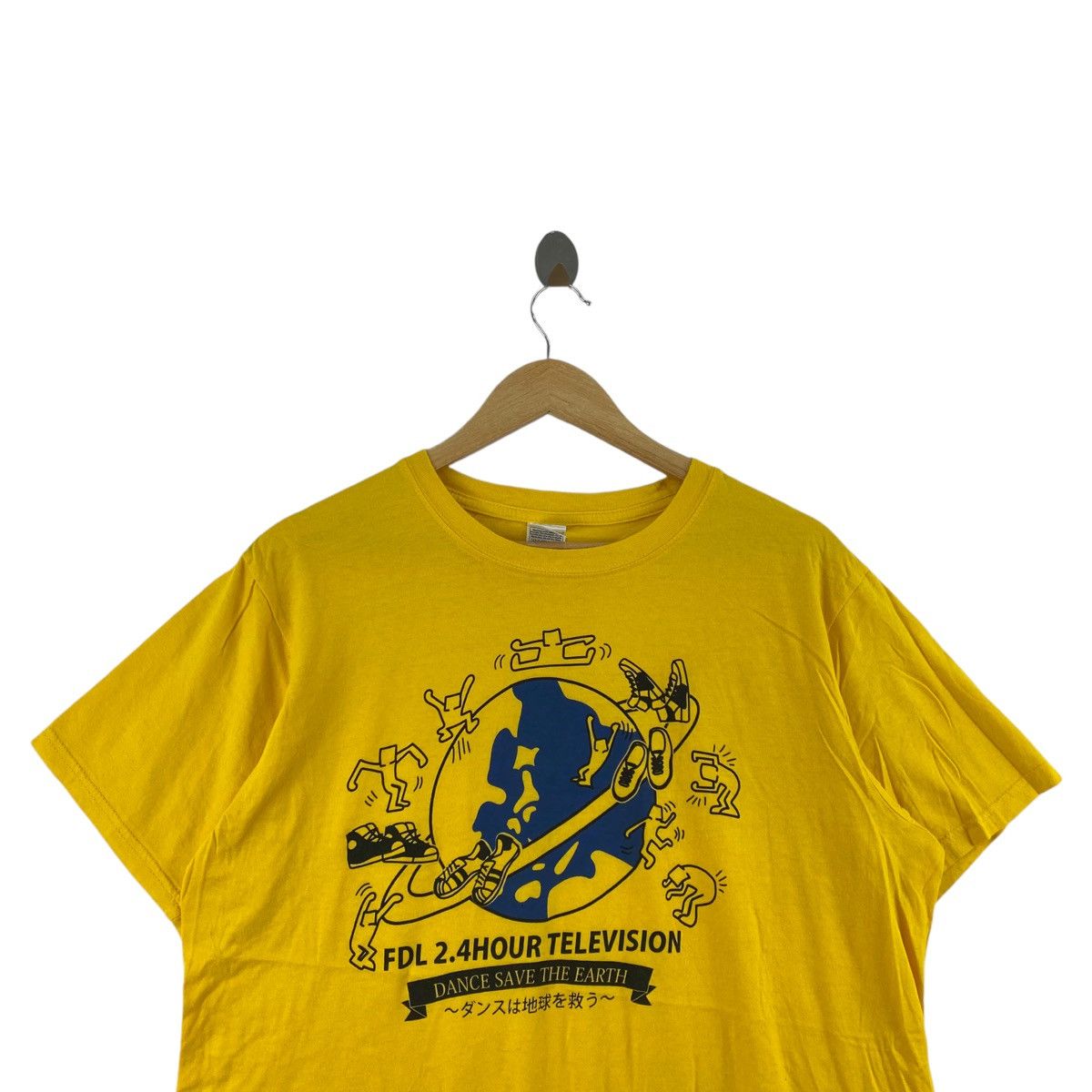 Keith Haring 24 TELEVISION Keith Haring Art Dance Save The Earth T Shirt Size US XL / EU 56 / 4 - 2 Thumbnail