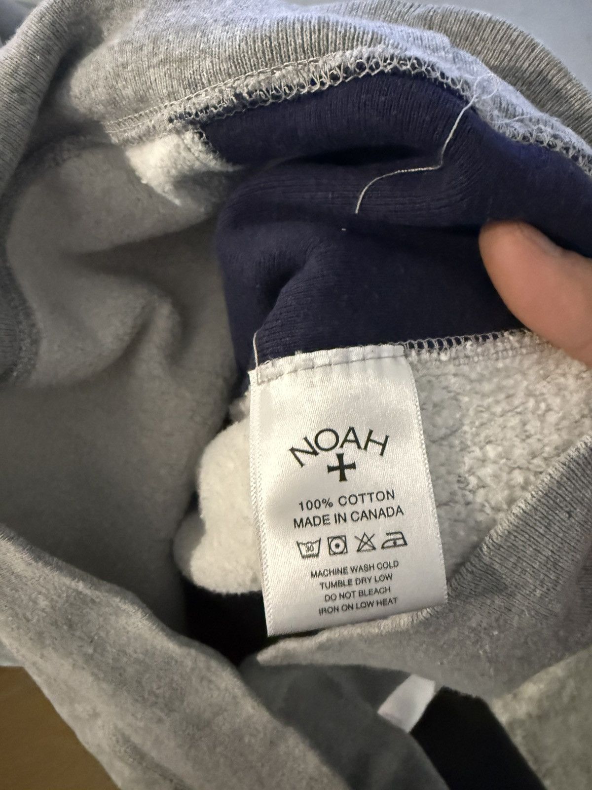 Noah Noah Hoodie size M Size US M / EU 48-50 / 2 - 4 Thumbnail