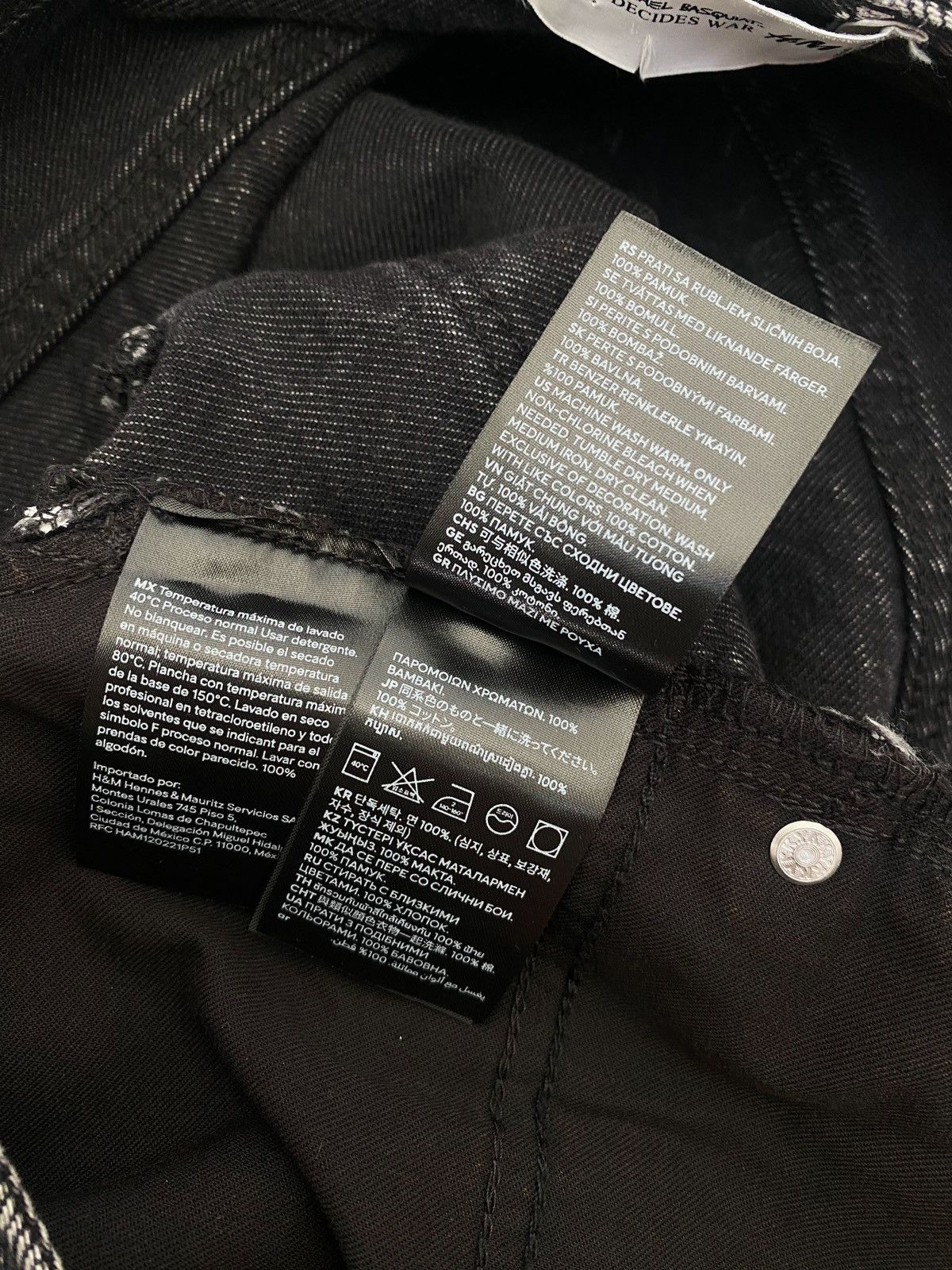 H&M × Jean-Michel Basquiat × Who Decides War Who Decides War Baggy denim jeans H&M x Basquiat x Ev&Tela Size US 32 / EU 48 - 21 Thumbnail