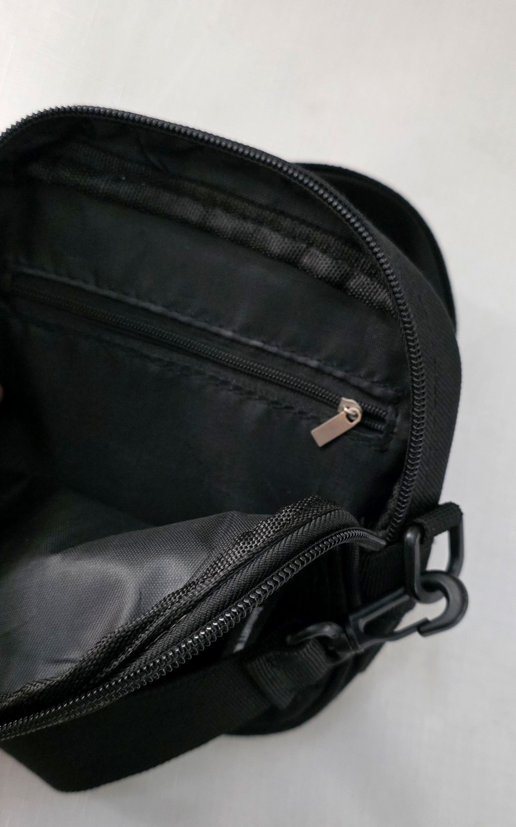 Carhartt Wip Carhartt WIP Essentials Bag Black Small Shoulder Strap Size ONE SIZE - 5 Thumbnail