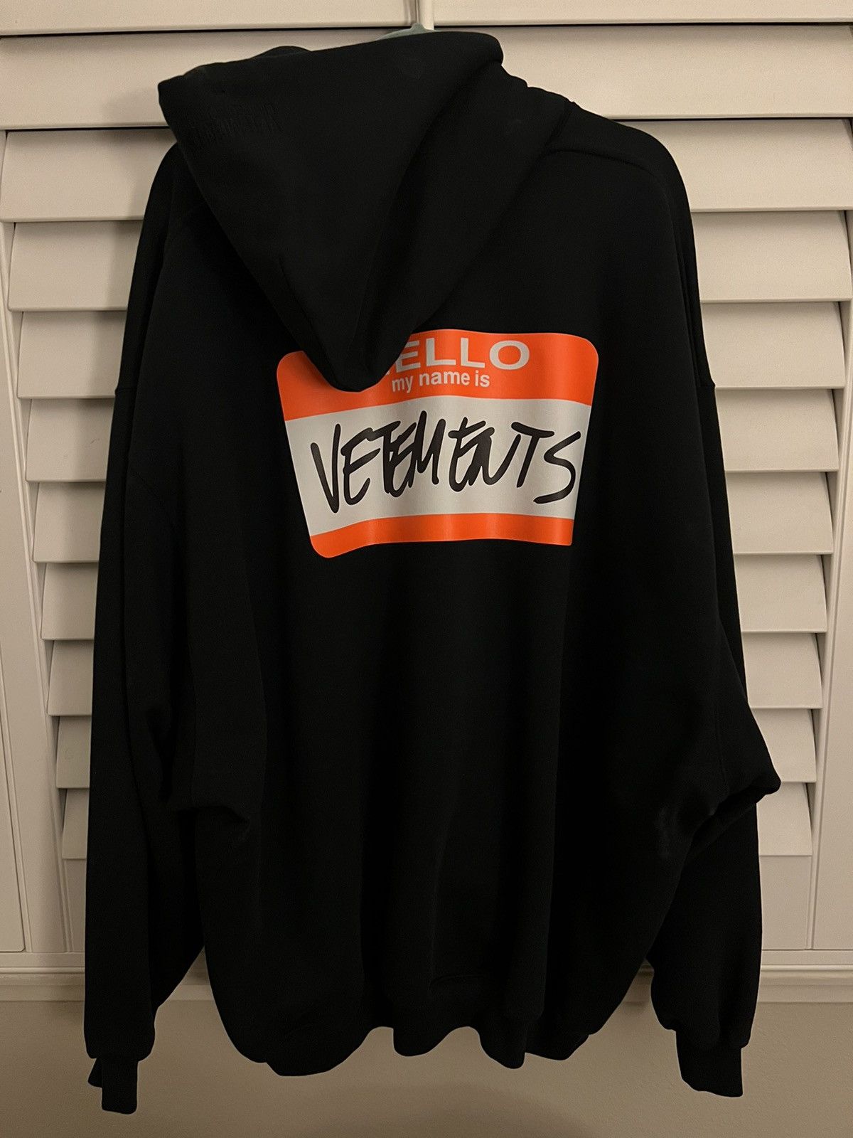 Vetements Vetments “Hello my name is vetments ” hoodie in black