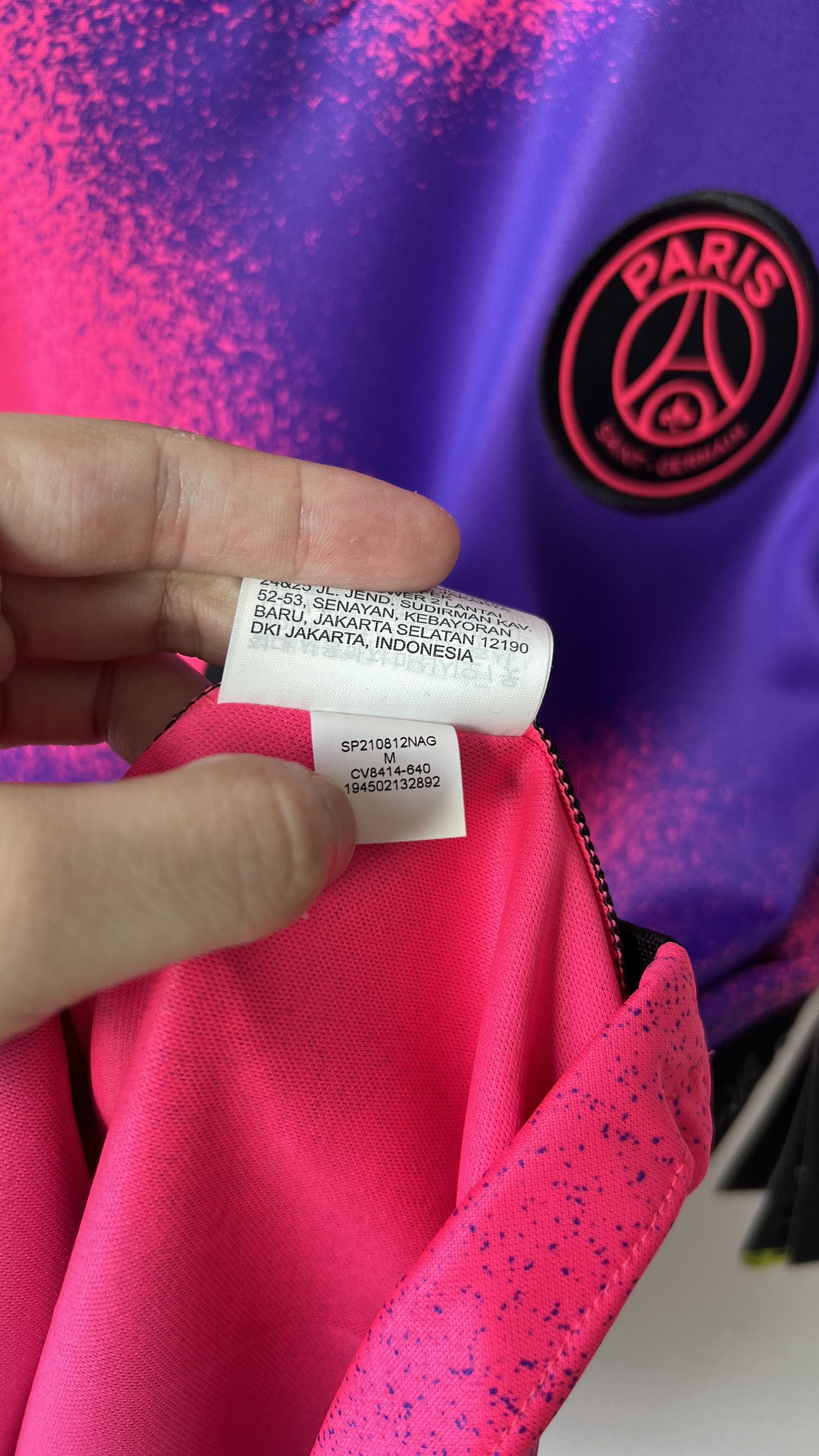 Nike (M) PSG 2020-21 Fourth Shirt Mbappe #7 (Brand New) Kit Size US M / EU 48-50 / 2 - 4 Thumbnail