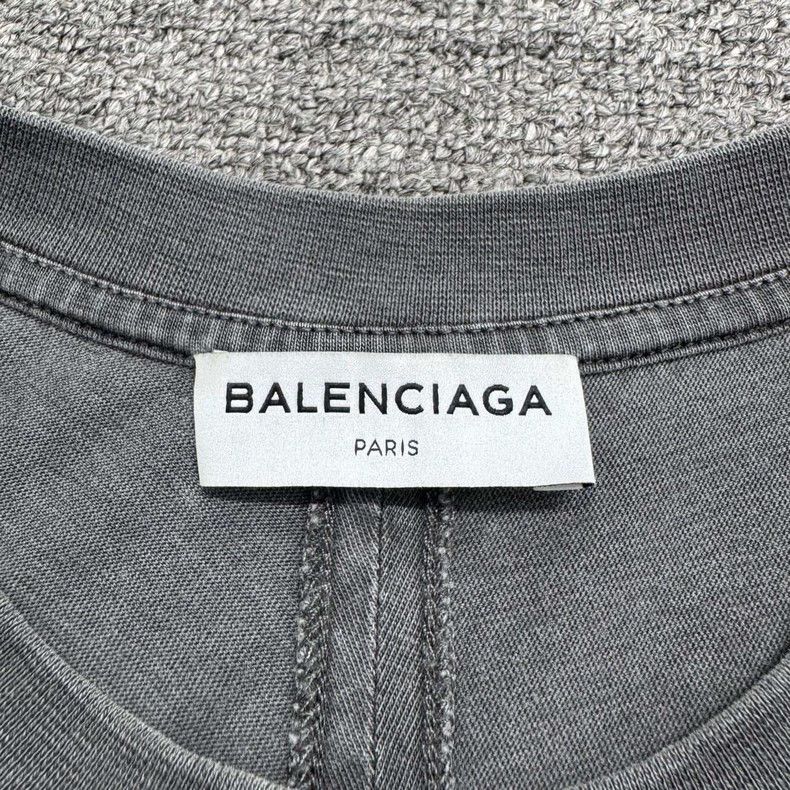 Balenciaga Balenciaga Washing to make old printed short sleeves Size US S / EU 44-46 / 1 - 3 Thumbnail