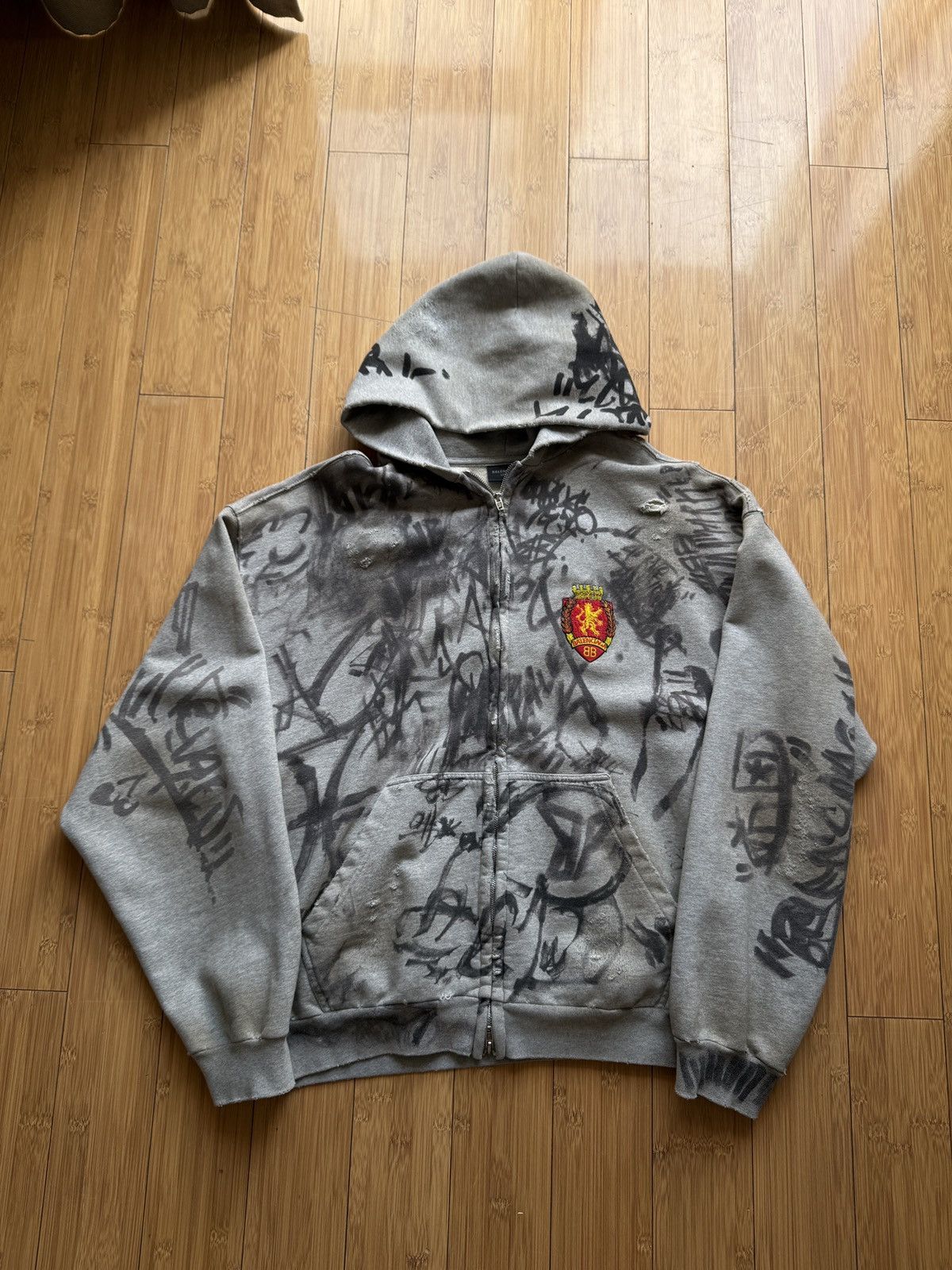 Balenciaga Balenciaga skater graffiti zip-up Size US S / EU 44-46 / 1 - 4 Thumbnail