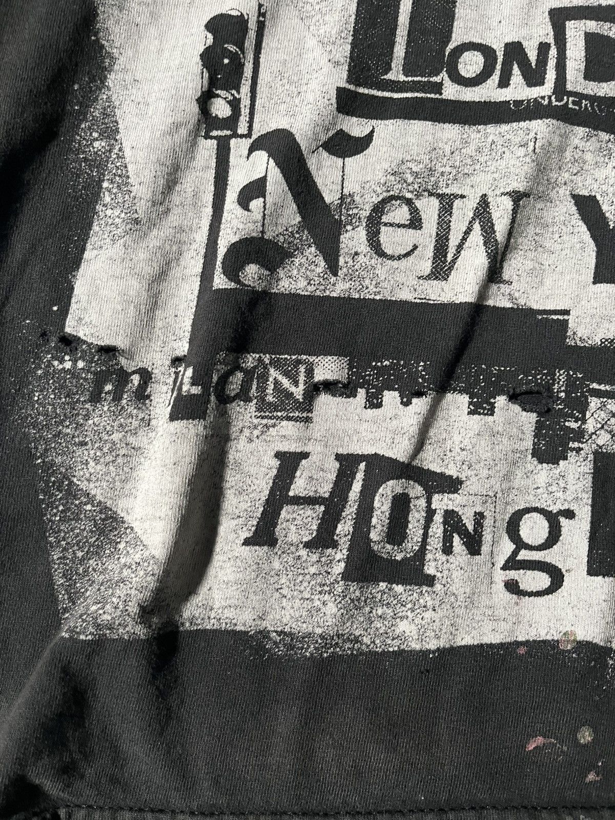 Other Stüssy World Wide city collage T-shirt from the mid-2000s. Size US M / EU 48-50 / 2 - 6 Thumbnail