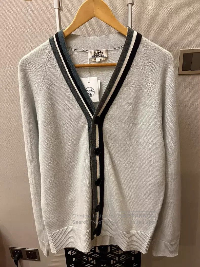 Hermes Hermes Cashmere Cardigan Size US S / EU 44-46 / 1 - 1 Thumbnail