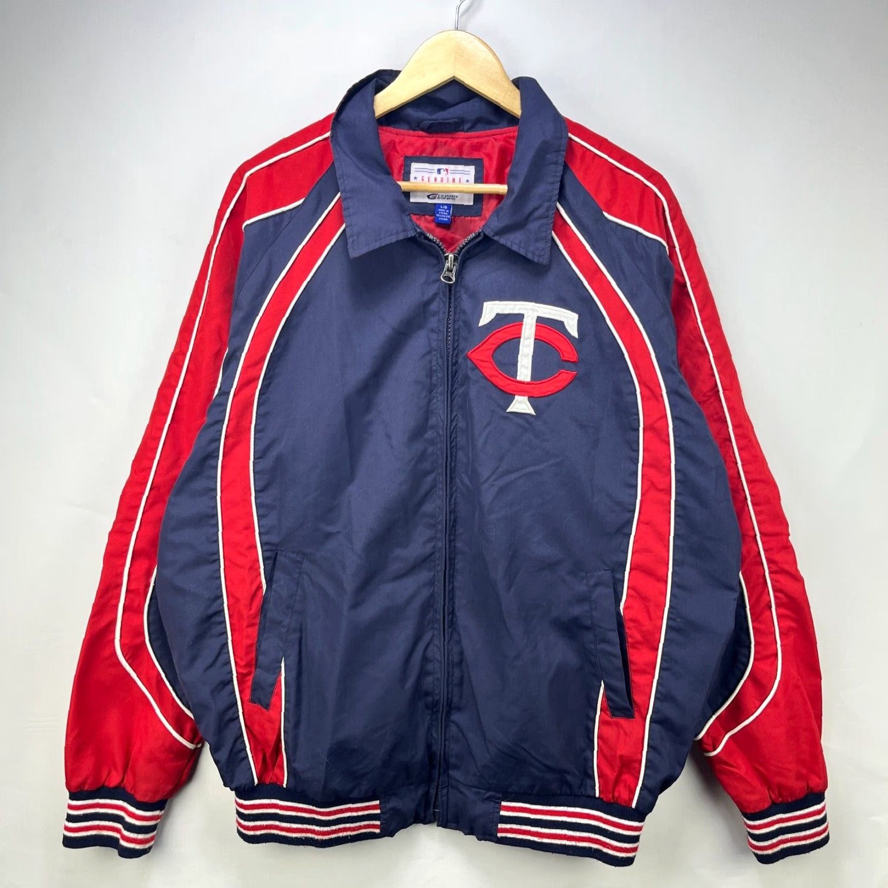 MLB VINTAGE MLB Minnesota Twins Windbreaker Jacket Men L Red 90s Theme Windbreaker Jacket Size US L / EU 52-54 / 3 - 2 Thumbnail