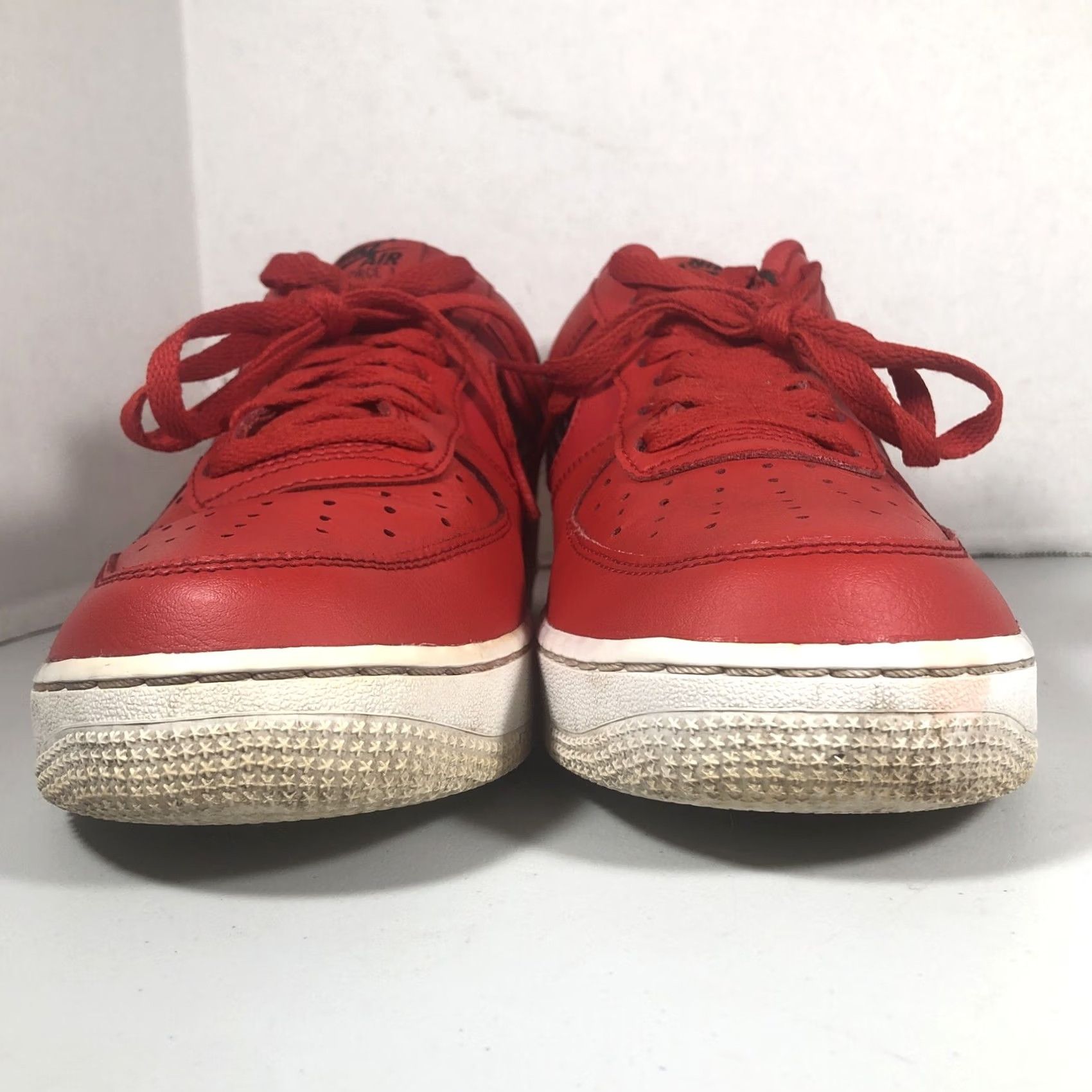 Nike Nike Air Force 1 '07 LV8 Cut Out Swoosh Red Bred CZ7377-600 Men's Sz 8 RARE Size US 7 / EU 40 - 2 Thumbnail
