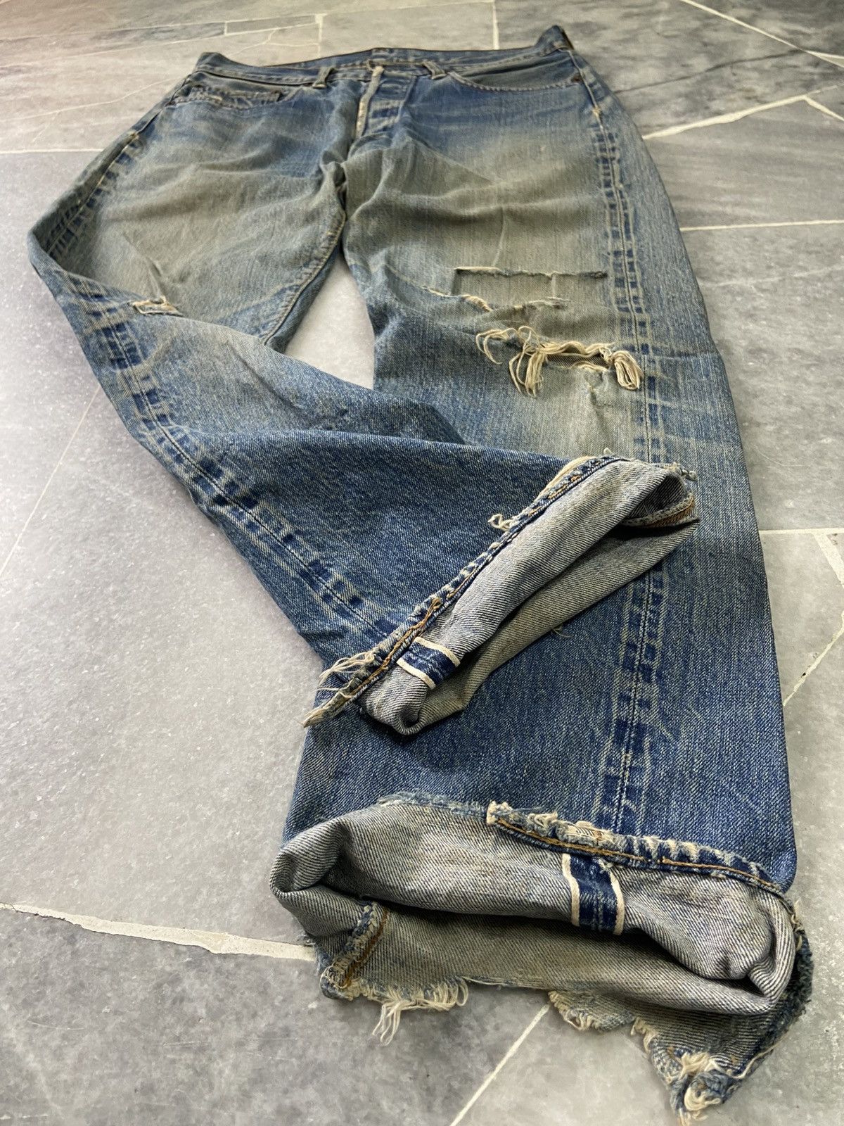 Levi's Vintage 60s 70s Levi’s 501 Big E Selvedge jeans Button No6 Size US 32 / EU 48 - 6 Thumbnail