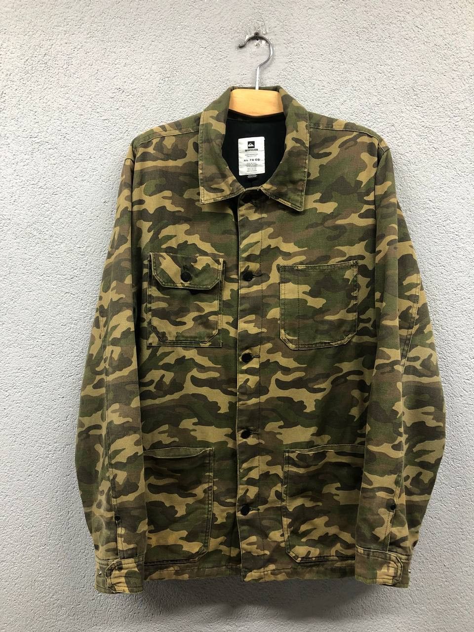 Quiksilver camo jaket mens XL