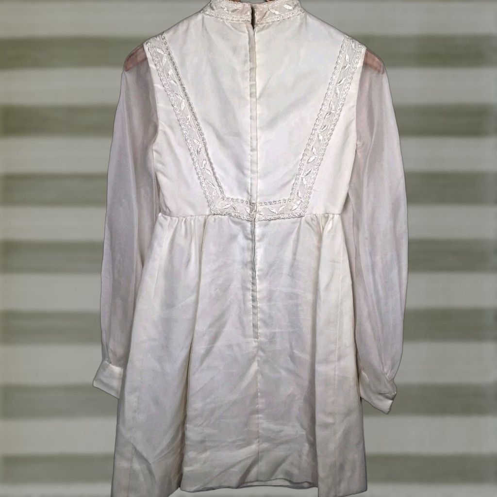 Layer 8 VINTAGE First Communion Dress Girls Size 5 Ivory Long Sleeve Sheer Layer Size US S / EU 44-46 / 1 - 1 Thumbnail