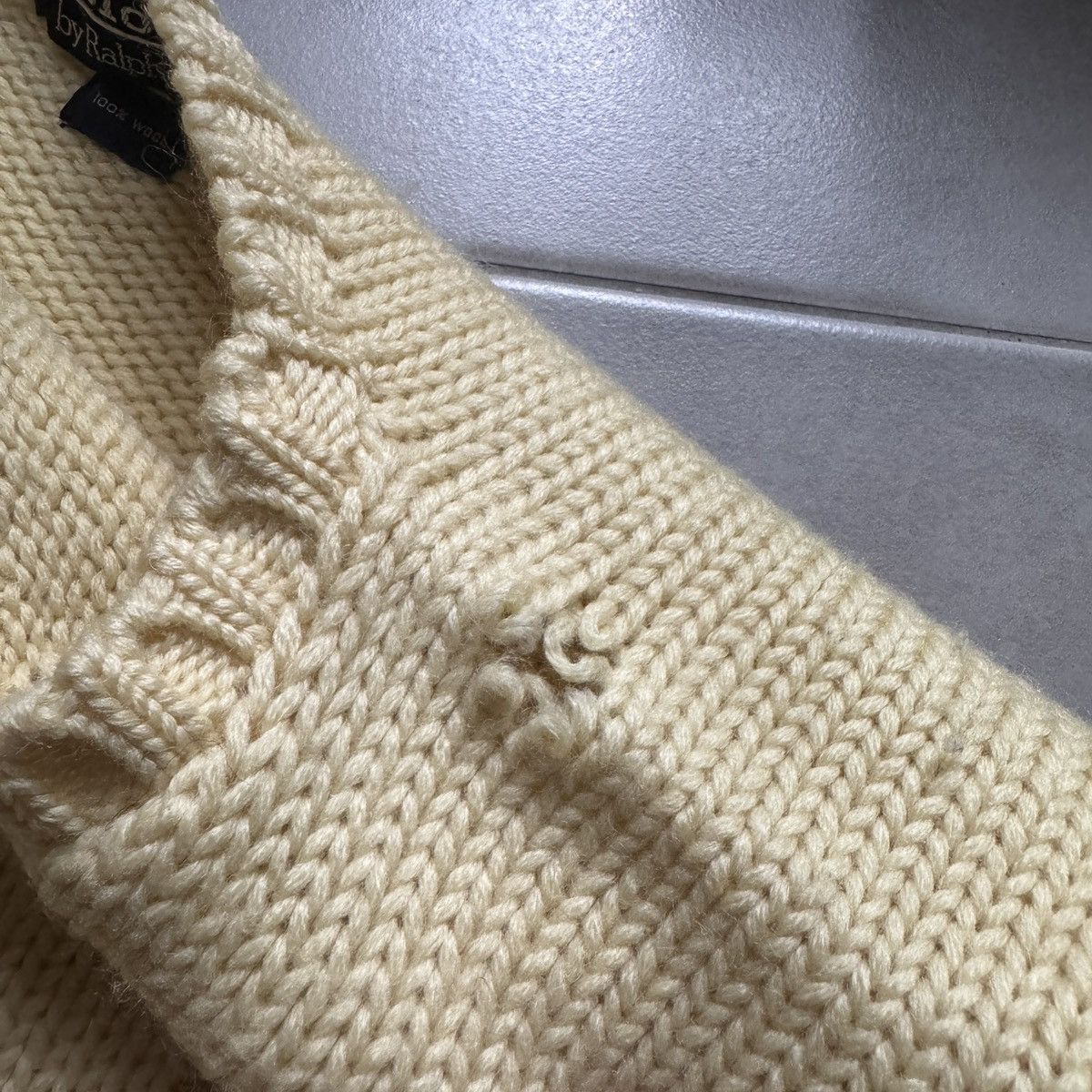 Polo Ralph Lauren Polo Ralph Lauren 90's Heavy Wool Crest Logo Ivory Knit Size US M / EU 48-50 / 2 - 9 Thumbnail