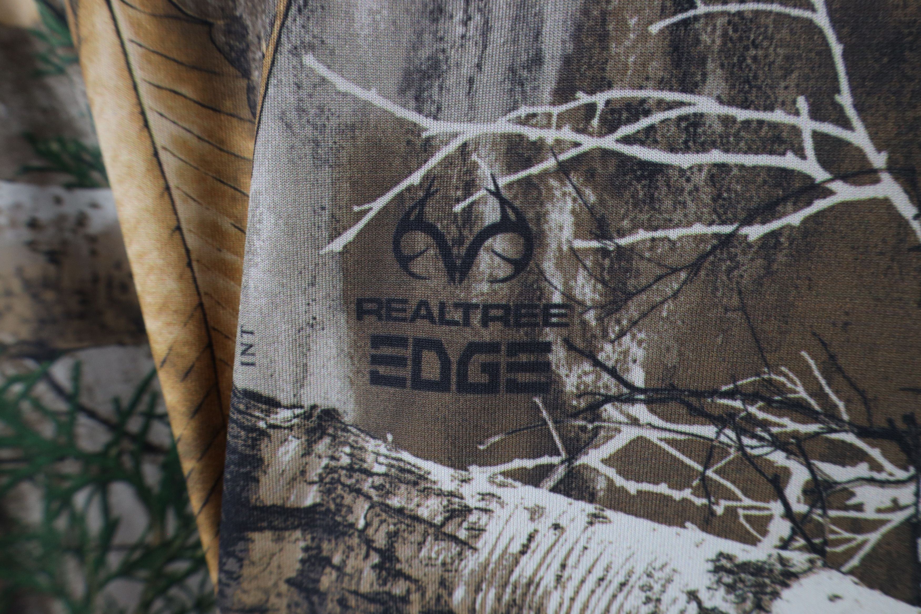 Vintage Realtree Camouflage Out Tech Long Sleeve T-Shirt Polyester Size US XXL / EU 58 / 5 - 6 Thumbnail