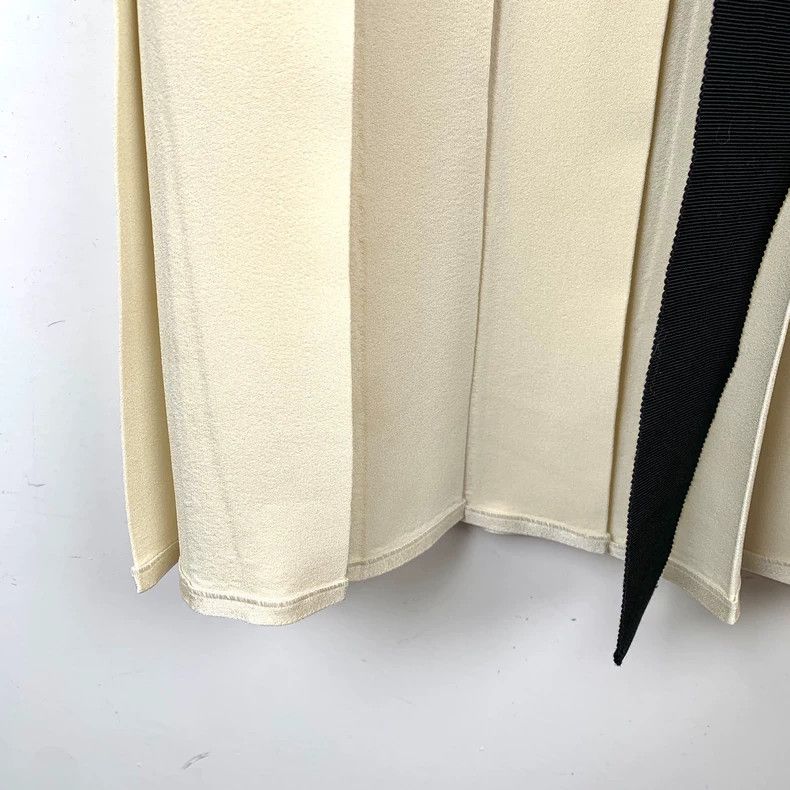 Gucci GucciBeige round-neck belt sleeveless dress Size M / US 6-8 / IT 42-44 - 4 Thumbnail
