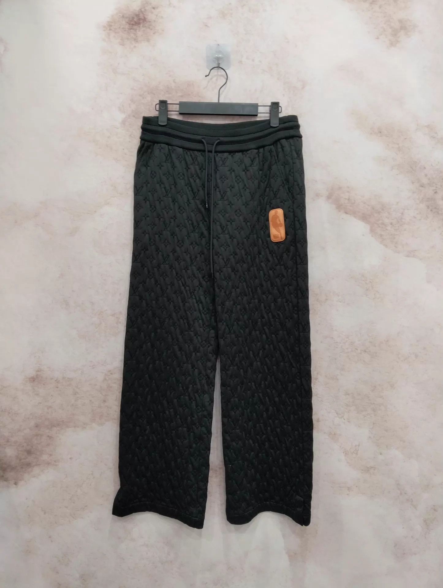 Louis Vuitton Black Quilted Pattern Casual Pants Size 32 Size US 32 / EU 48 - 1 Thumbnail