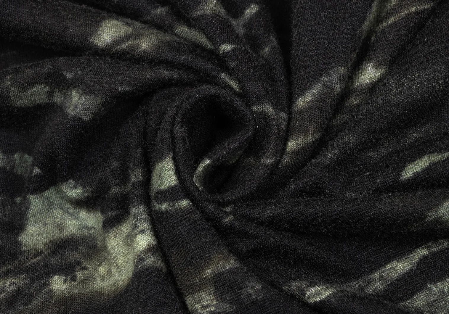 Yohji Yamamoto Zebra Pattern Side Hole Design T-Shirt in Black Khaki Size US S / EU 44-46 / 1 - 9 Thumbnail