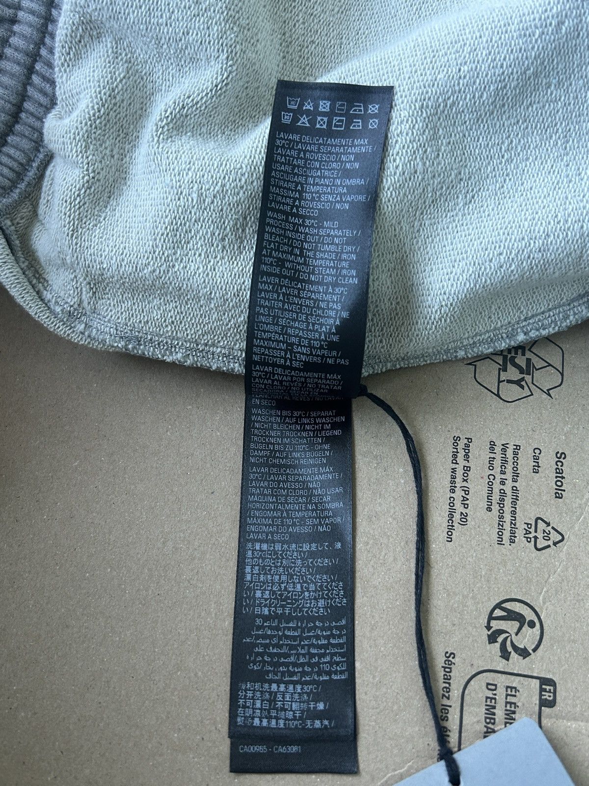 Balenciaga SS23 Balenciaga Skater Graffiti Distressed Zip Up Hoodie Size US M / EU 48-50 / 2 - 22 Thumbnail