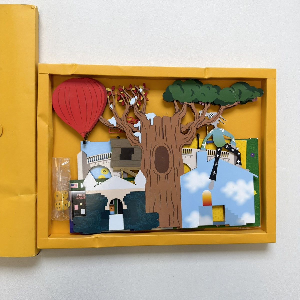 Louis Vuitton S/S 23 Show Invite 3D Board Game Size ONE SIZE - 2 Thumbnail