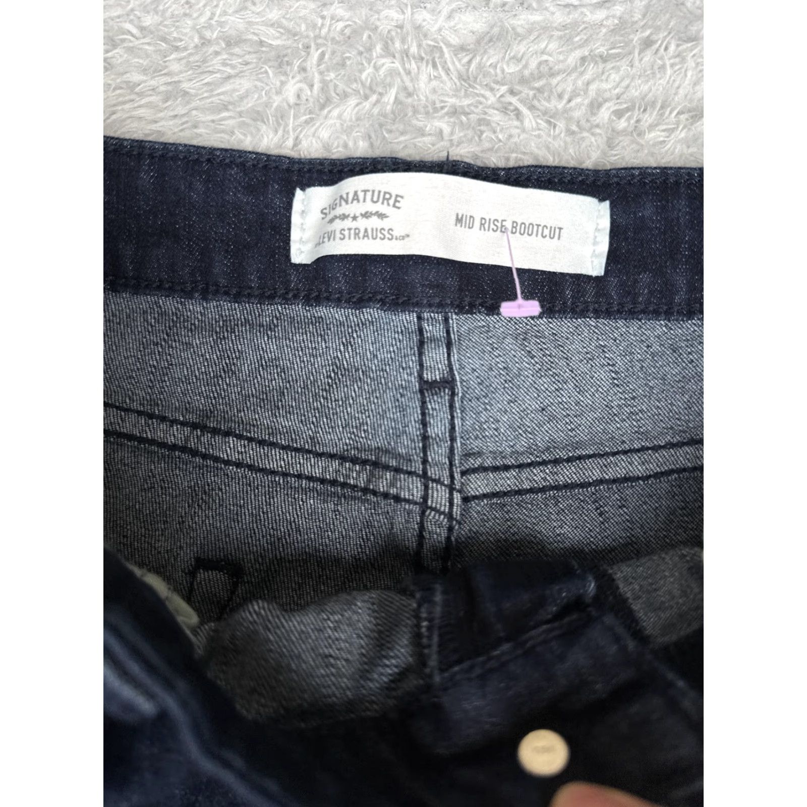Levi's Signature Levi Strauss Jeans Womens 14 Mid Rise Bootcut Dark Wash Denim 32x32 Size 36" / US 14 / IT 50 - 6 Thumbnail