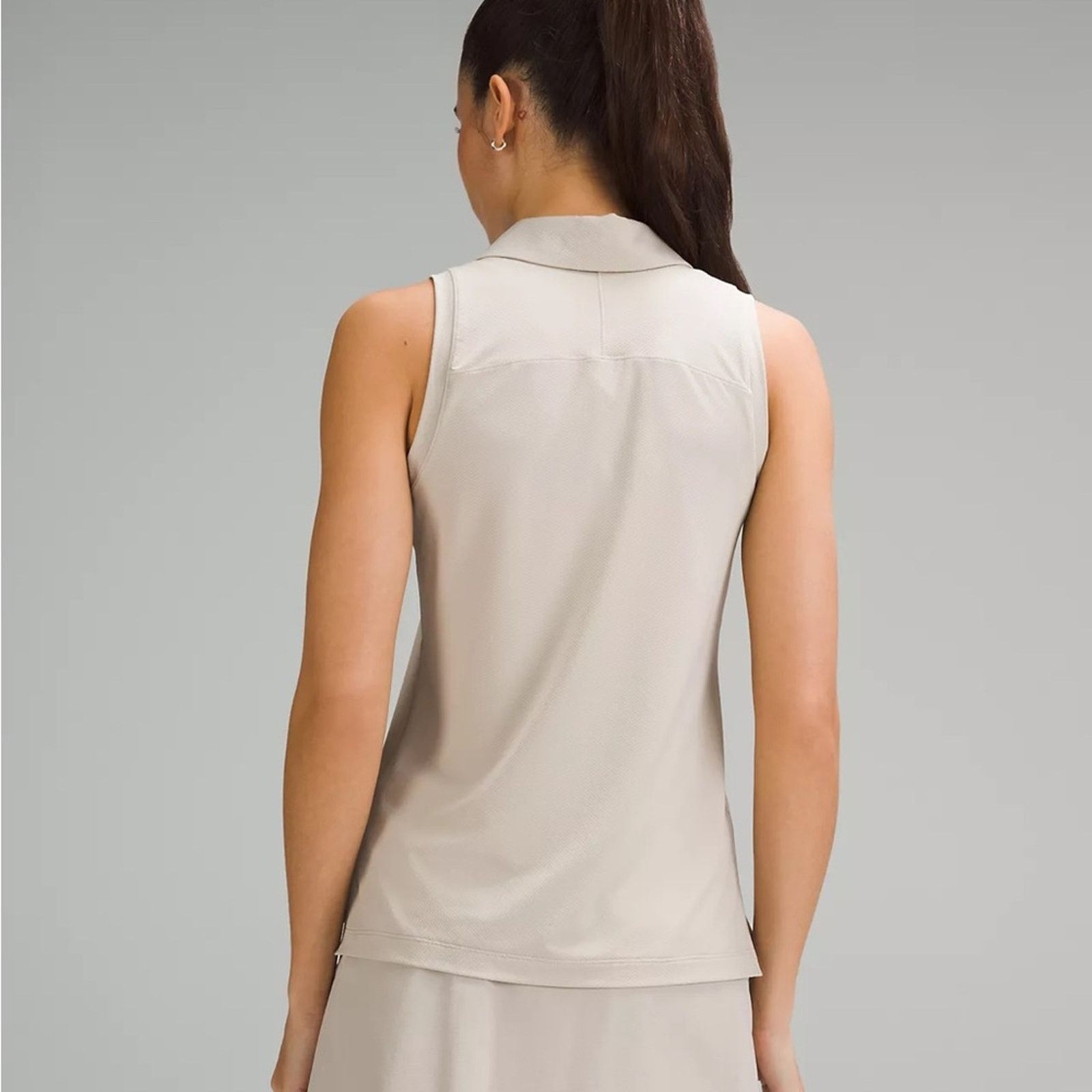 Lululemon NWT Lululemon Quick Dry Sleeveless Polo Shirt Straight Hem Size M / US 6-8 / IT 42-44 - 3 Thumbnail