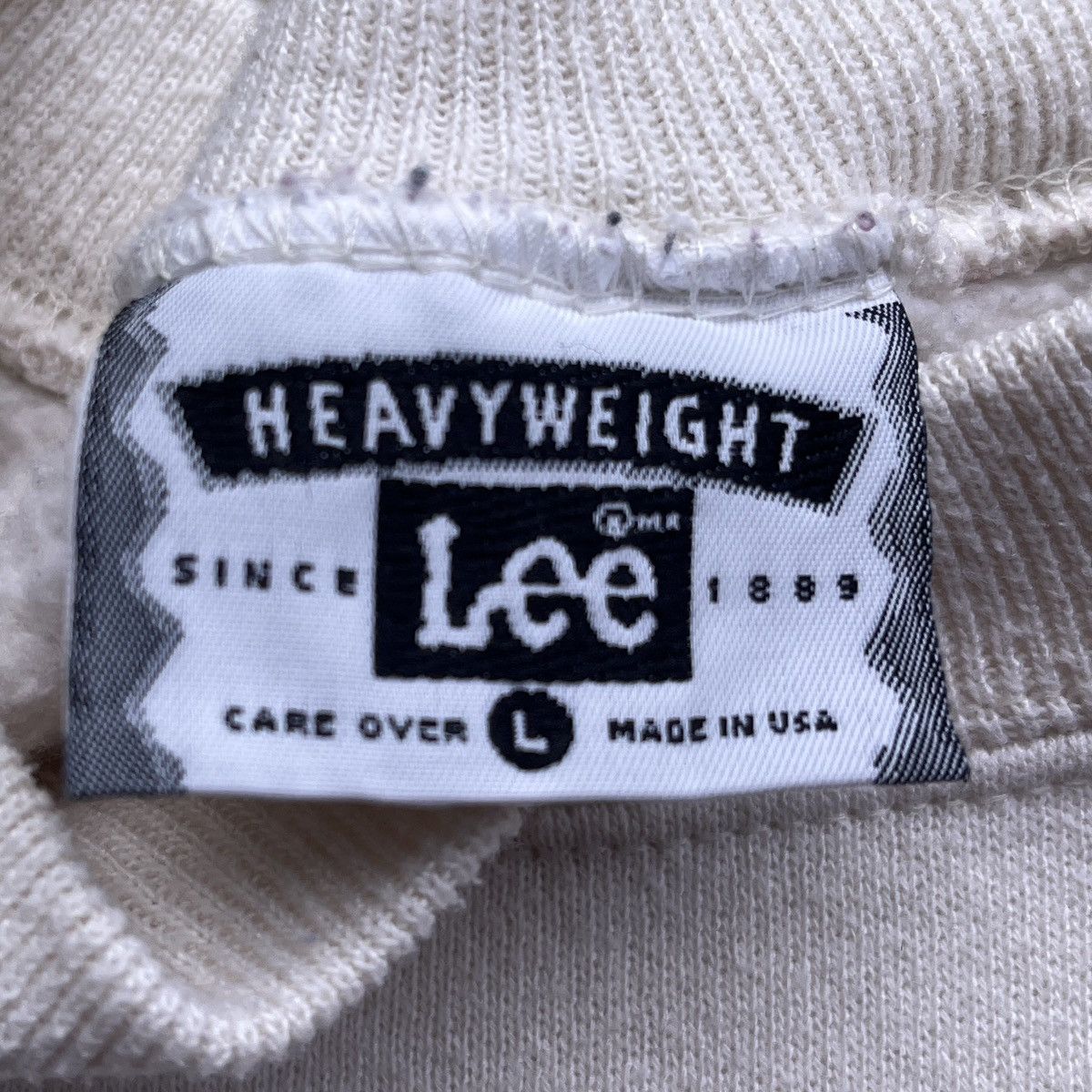 Lee × Vintage Vintage 90’s Made In USA Connecticut Beige Sweatshirt Size US L / EU 52-54 / 3 - 7 Thumbnail
