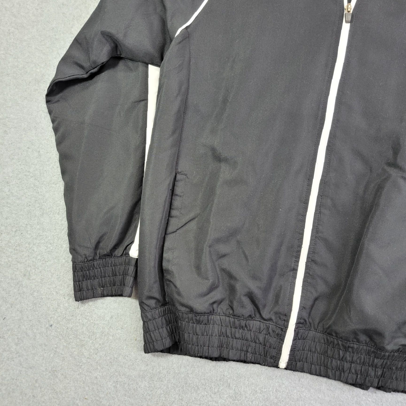 Spalding VTG Spalding Windbreaker Jacket Water Resistant Full Zip Mens Large track Jacket Size US L / EU 52-54 / 3 - 7 Thumbnail