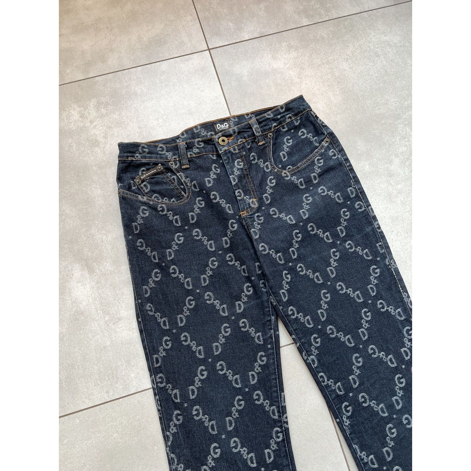 Dolce & Gabbana Rare dolce and gabbana full monogram printed denim jeans Size US 30 / EU 46 - 2 Thumbnail