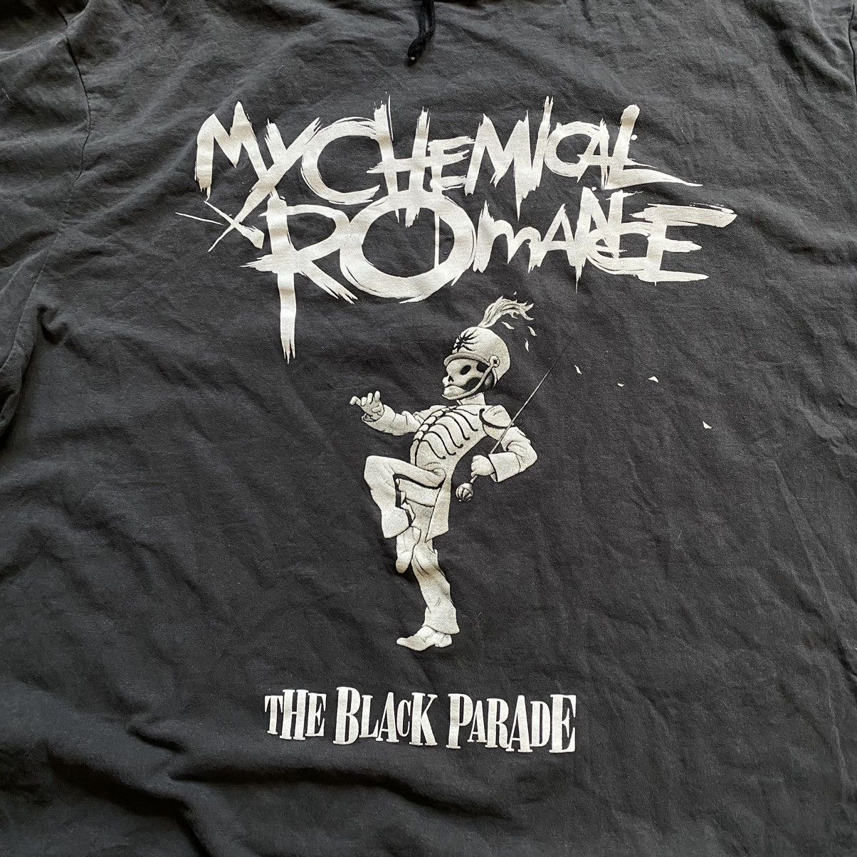 Band Tees MY CHEMICAL ROMANCE Y2K THE BLACK PARADE T SHIRT Size US XL / EU 56 / 4 - 2 Thumbnail