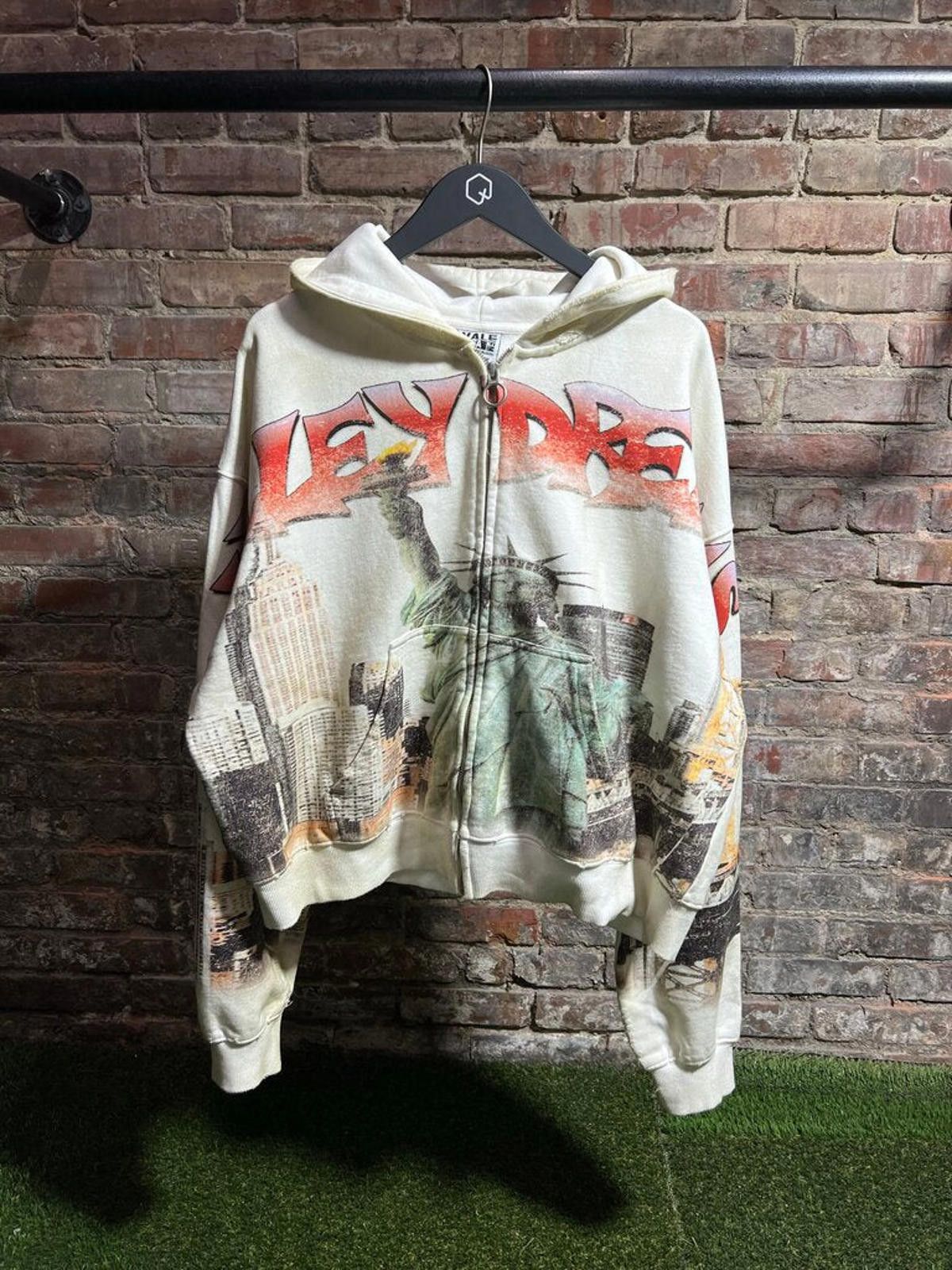Vale Vale Forever Statue of Liberty Zip-Up Hoodie Sz. XL Size US XL / EU 56 / 4 - 1 Thumbnail