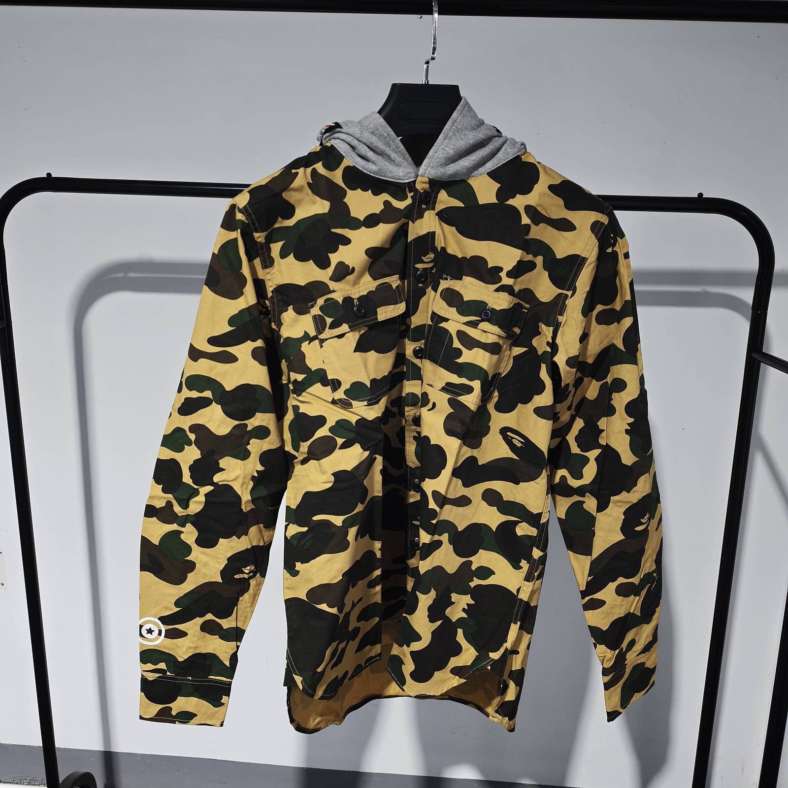 Bape A Bathing Ape Camo Shark Button Up Shirt Size XL Size US XL / EU 56 / 4 - 1 Thumbnail