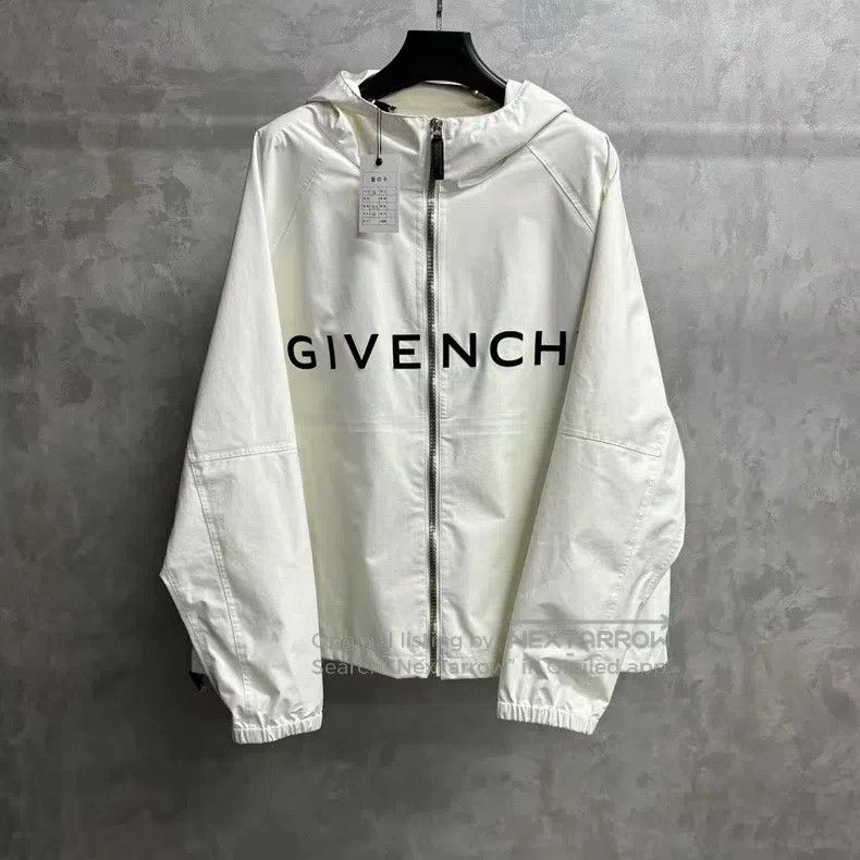 Givenchy Givenchy White Printed Pattern Logo Windbreaker Size US M / EU 48-50 / 2 - 1 Thumbnail