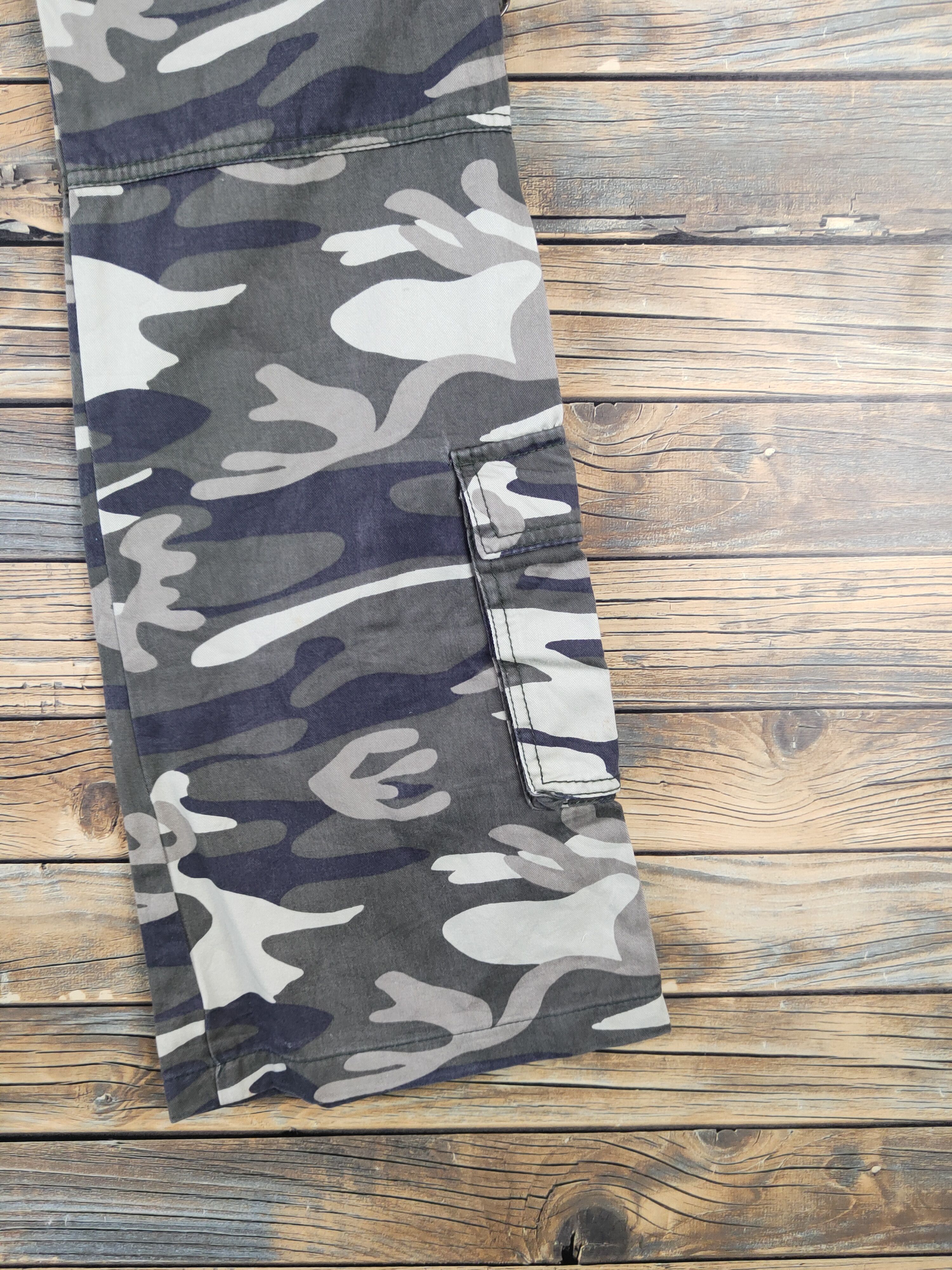 Japanese Brand DLL Ugiz Camouflage Multipocket utility Cargo Pants #230 Size 27" / US 4 / IT 40 - 12 Thumbnail