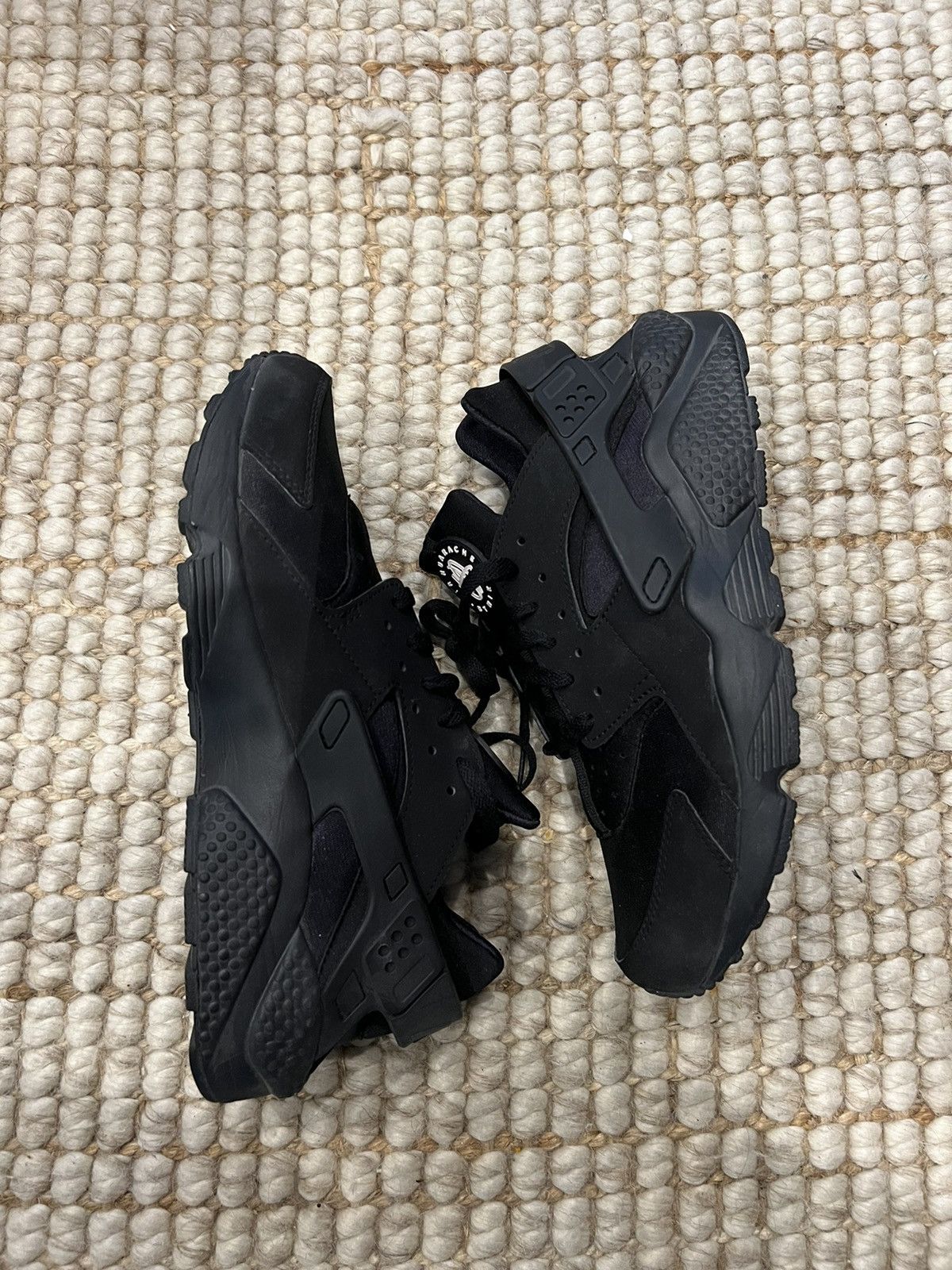 Nike Black Nike Hurache Size US 10.5 / EU 43-44 - 1 Thumbnail