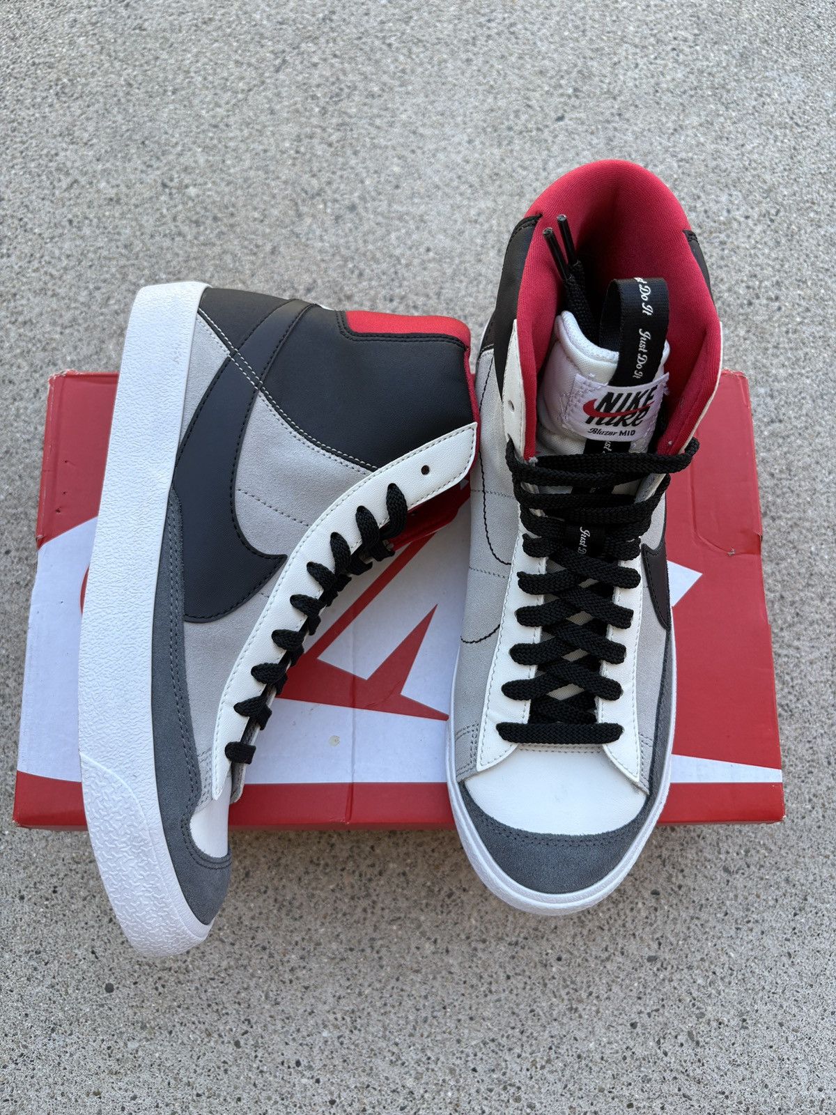 Nike Nike Blazer Mid ‘77 SE Dance “University Red” Size 7Y (GS) Size US 7 / EU 40 - 6 Thumbnail