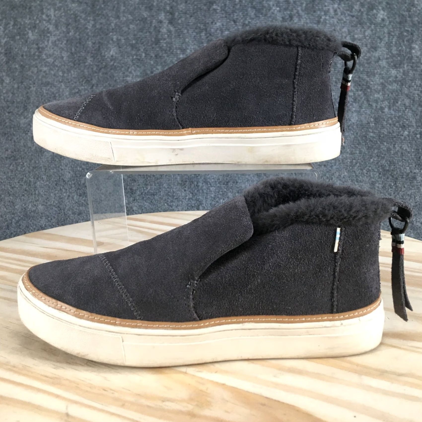Toms TOMS Shoes Womens 7.5 Paxton Mid Top Slip On Lined Sneakers Gray Suede Casual Shoes Size M / US 6-8 / IT 42-44 - 2 Thumbnail