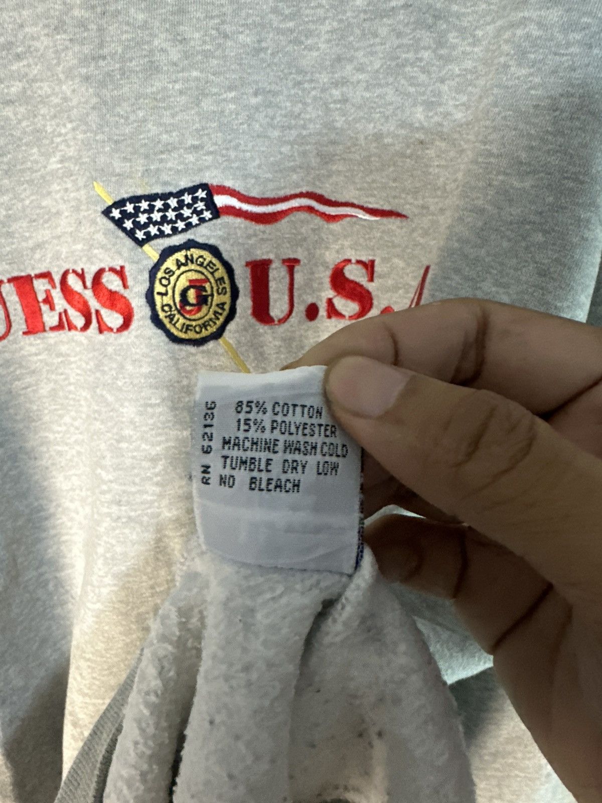 Guess Vintage 90s Guess U.S.A Embroidery Sweatshirt Size US L / EU 52-54 / 3 - 11 Thumbnail