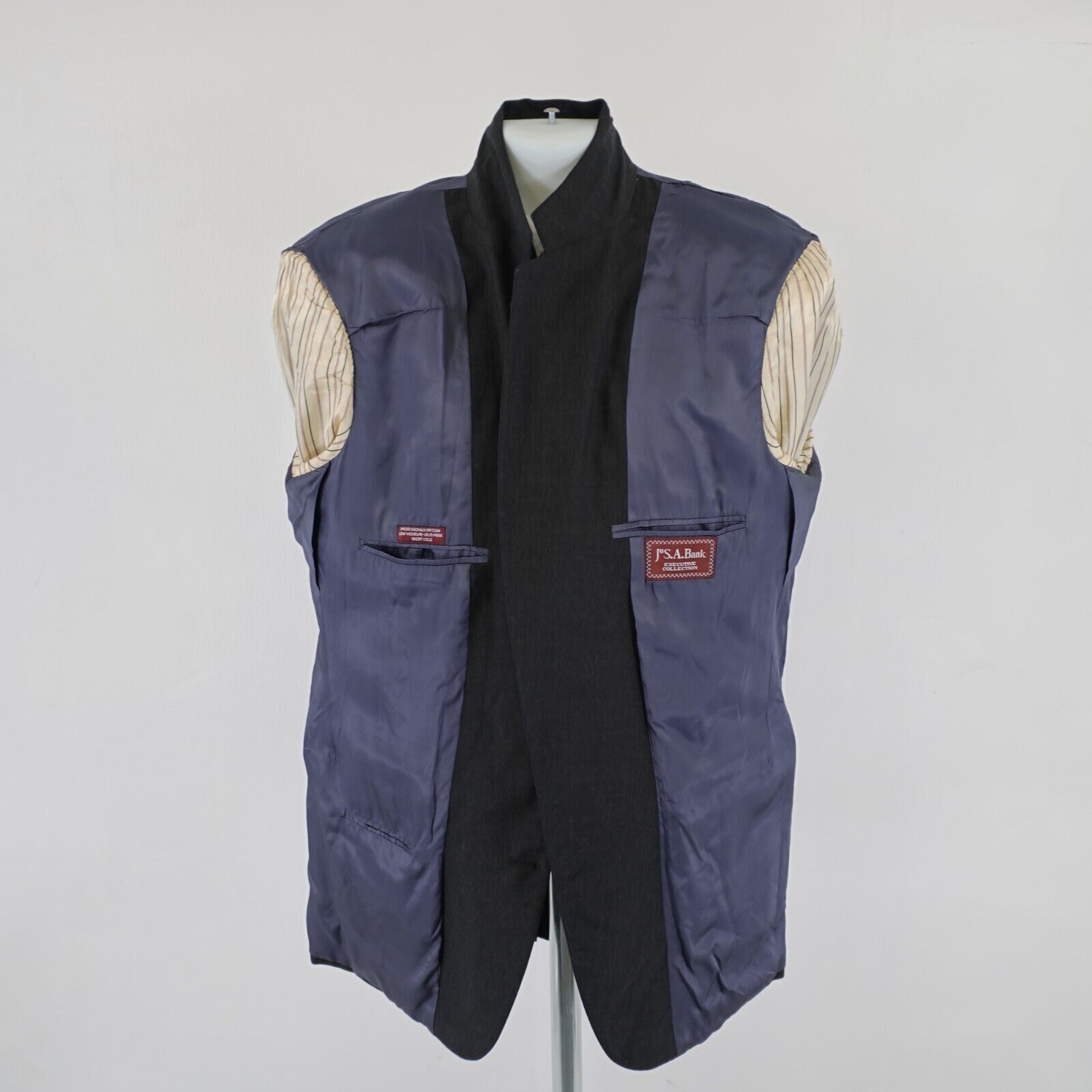 Jos. A. Bank Jos A Bank Executive Collection Gray Wool Blazer 42R 2 Butto Size 42R - 10 Thumbnail