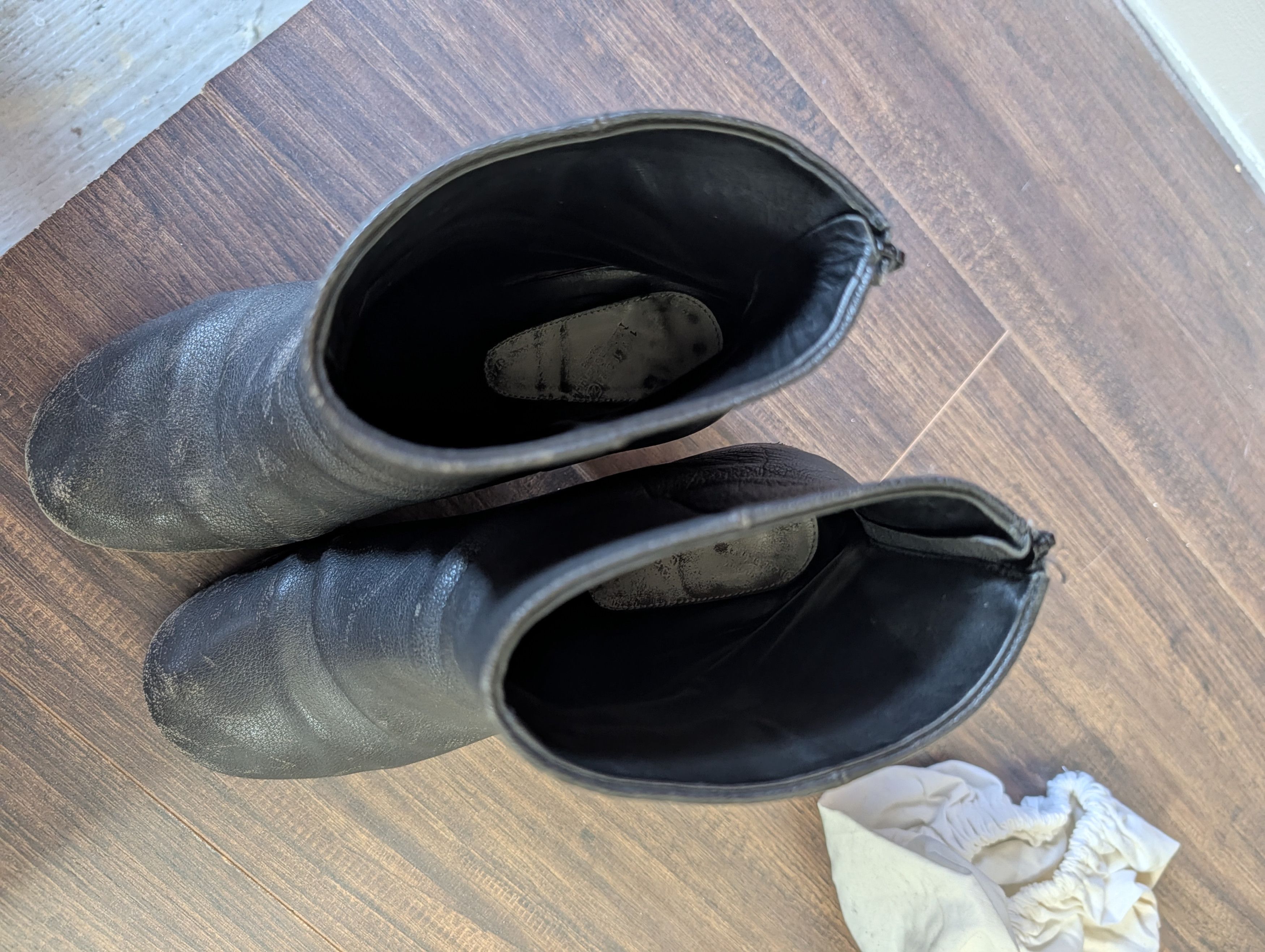 Maison Margiela Shattered mirror heeled black leather zip-up boots 41 Size US 8 / EU 41 - 12 Thumbnail