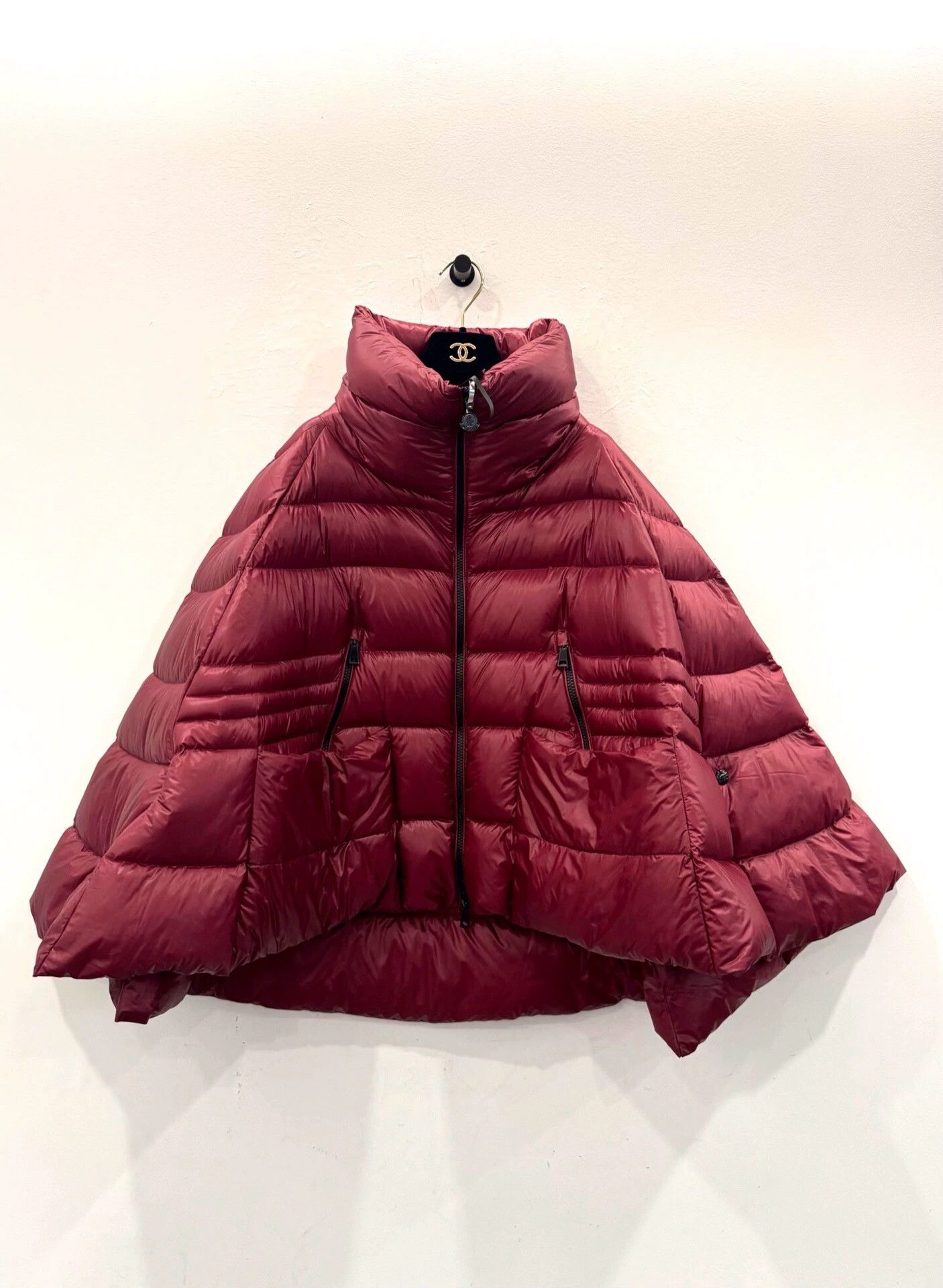 Moncler Moncler Chalain women's red cape-style down jacket Size S / US 4 / IT 40 - 1 Thumbnail