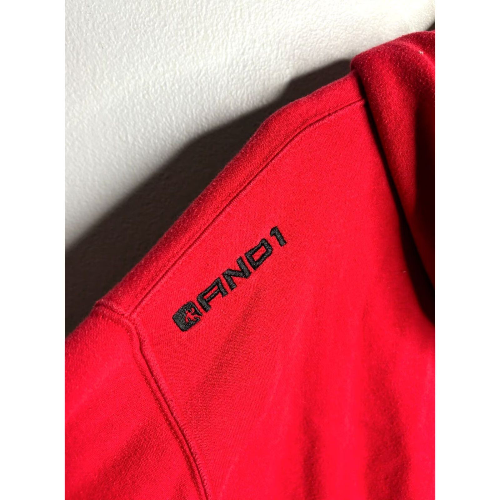 Vintage VINTAGE AND1 Pullover Hoodie Mens XL Red Y2K Grunge Punk Skull Gothic 1659 Size US XL / EU 56 / 4 - 5 Thumbnail