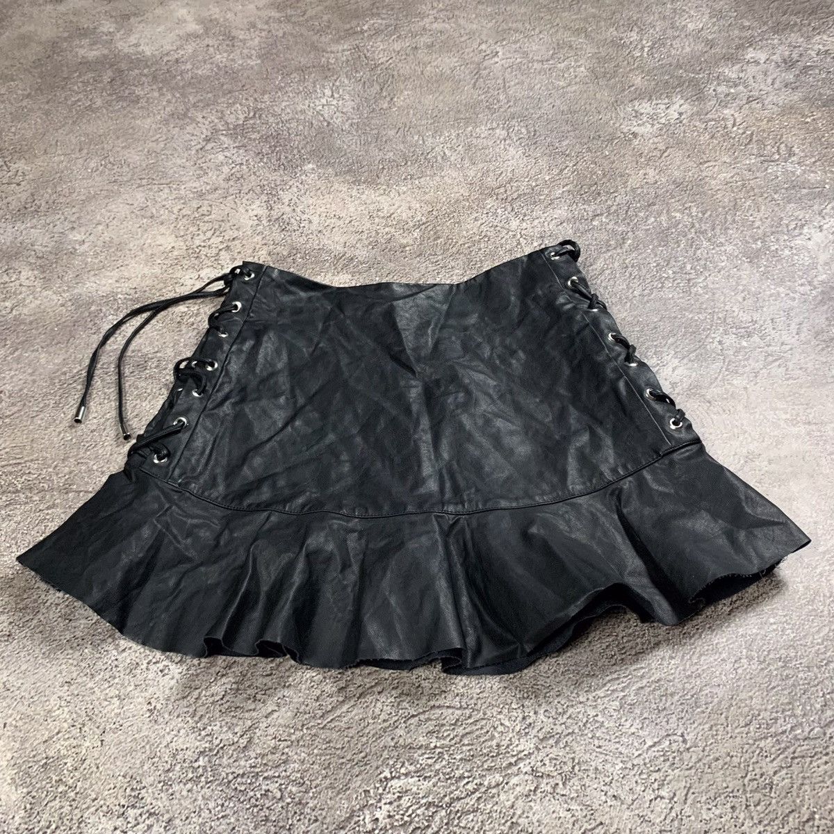 Vintage Y2K Black Ruched Mini Skirt Avant Garde Punk Wide Leg 27 Size 27" / US 4 / IT 40 - 2 Thumbnail