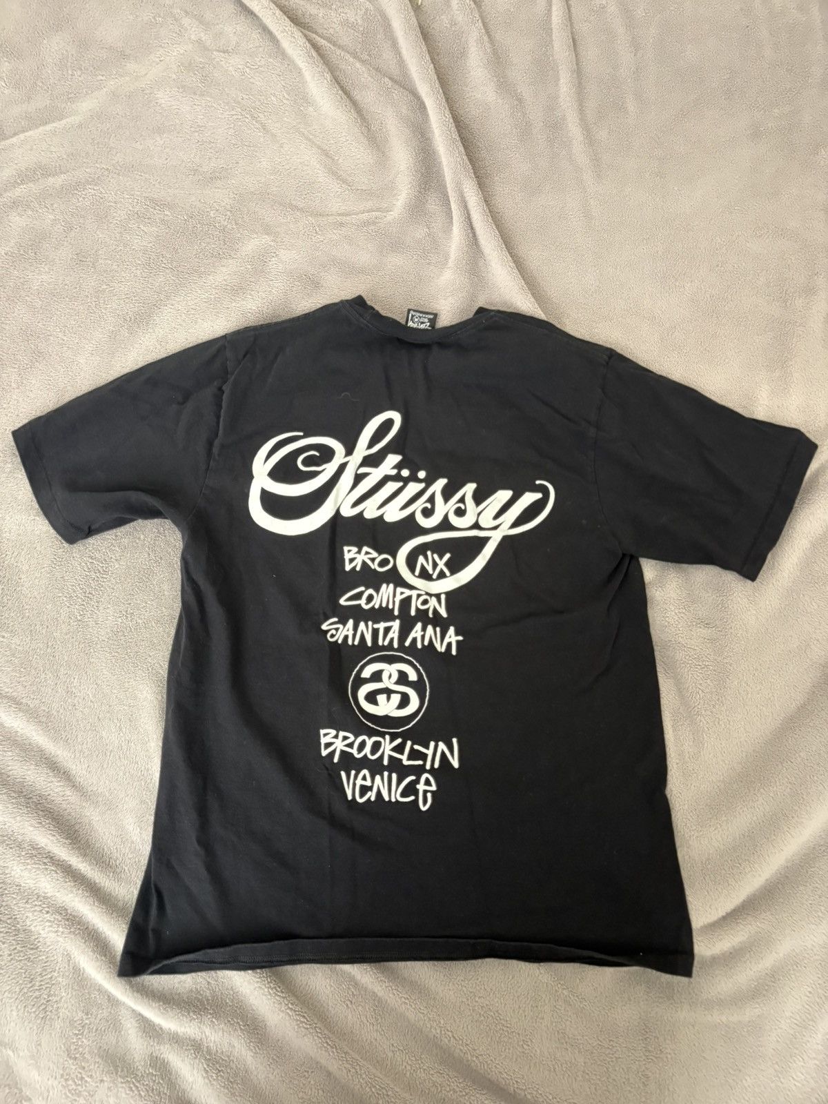 Stussy Stussy world tour tee Size US M / EU 48-50 / 2 - 1 Thumbnail